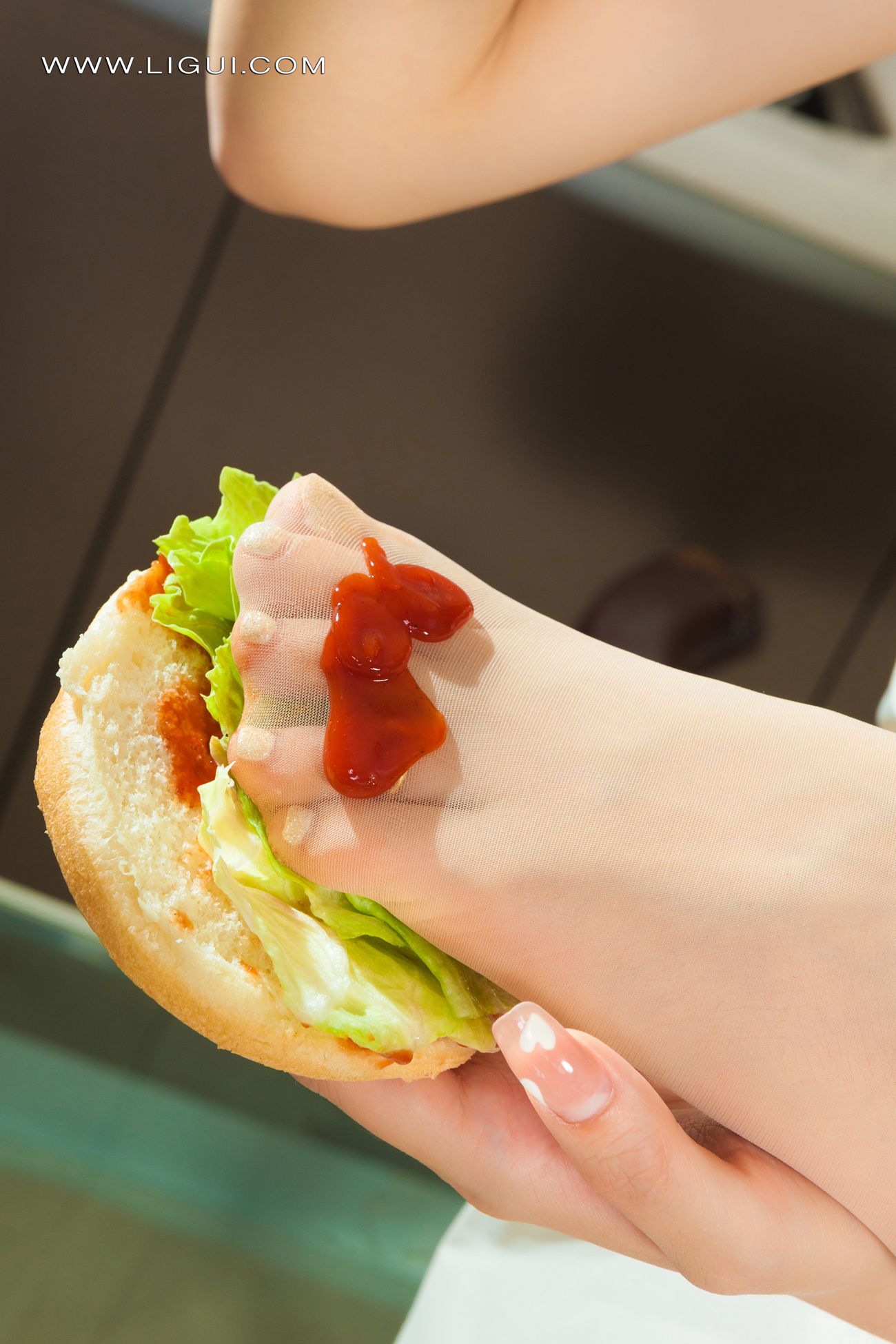 图片[17]-[Ligui丽柜]2022.03.18 《莲食记-超级汉堡》小智贤&小七[75+1P] – 速更版-美库