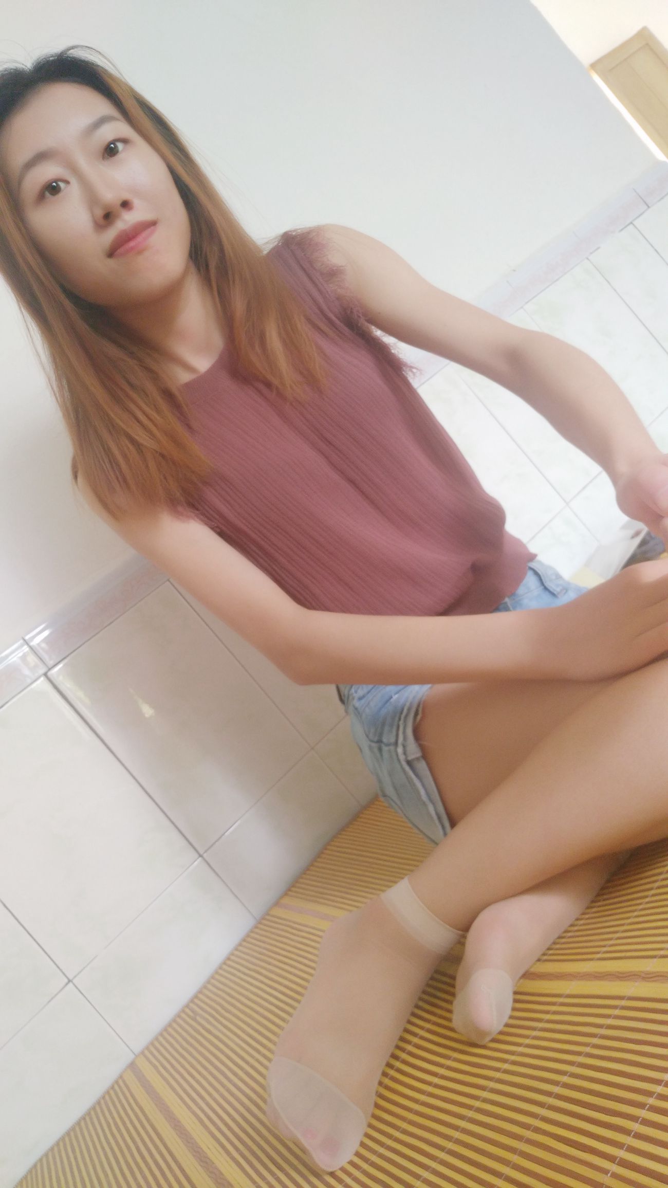 图片[28]-学妹校园寝室短丝系列026期 刘静[81P] – 速更版-美库