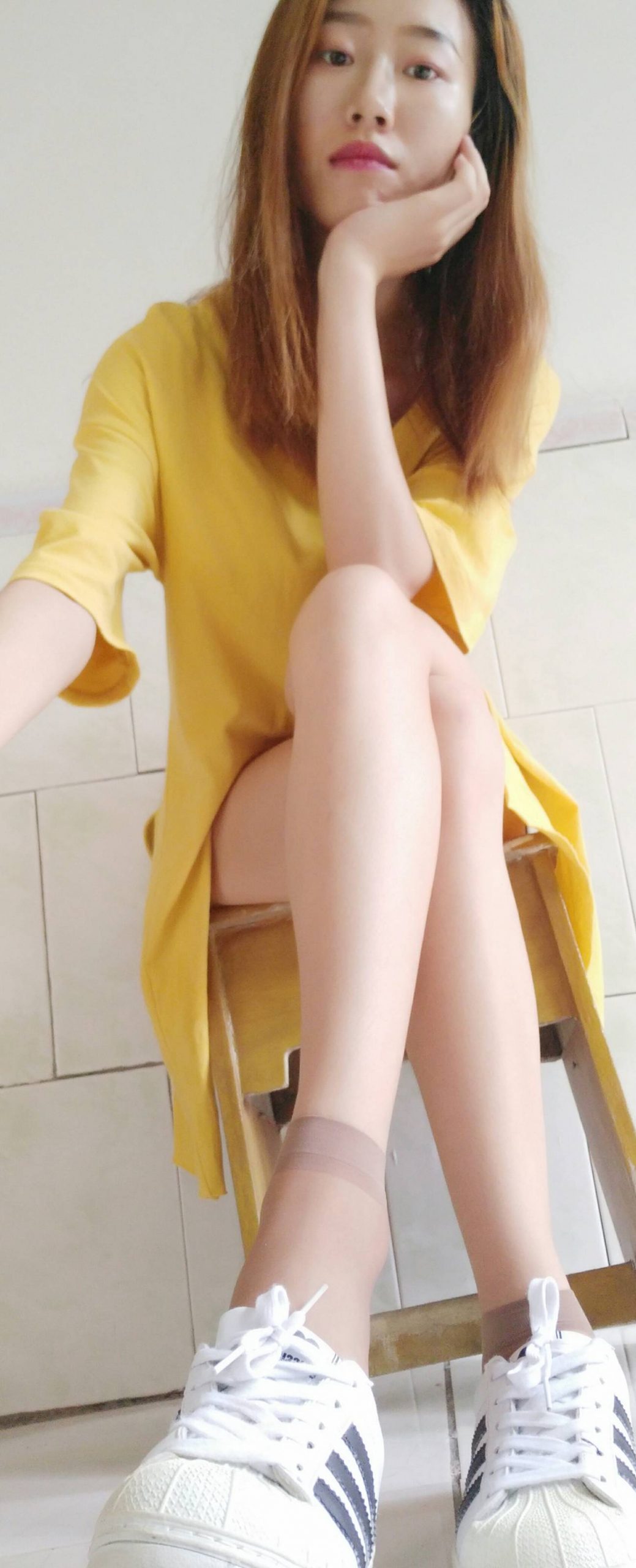 图片[37]-学妹校园寝室短丝系列026期 刘静[81P] – 速更版-美库