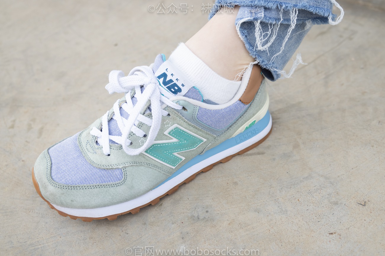 图片[13]-[BoBoSocks袜啵啵]NO.020 熊熊-NB运动鞋、蓝色短棉袜（踩脏）、裸足[150P] – 速更版-美库