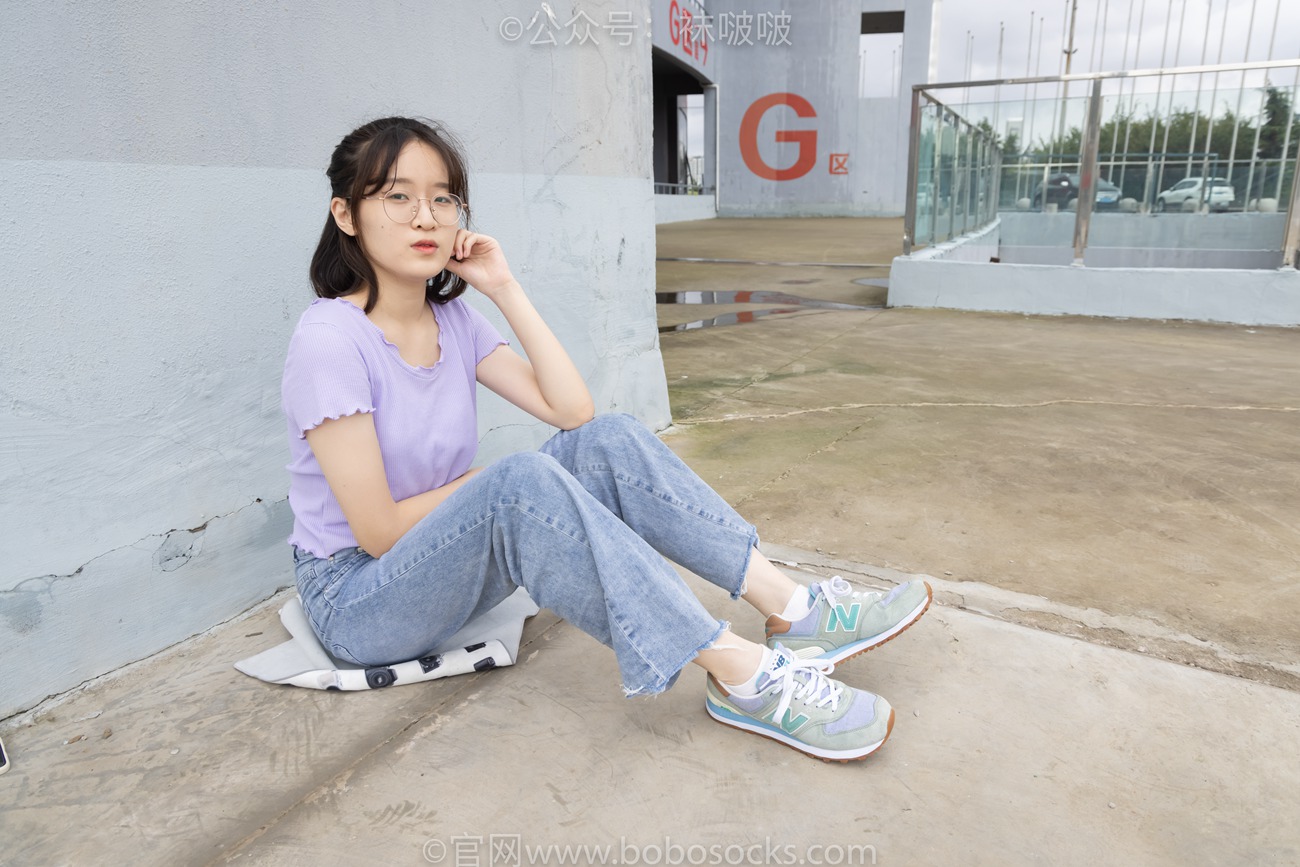 图片[28]-[BoBoSocks袜啵啵]NO.020 熊熊-NB运动鞋、蓝色短棉袜（踩脏）、裸足[150P] – 速更版-美库