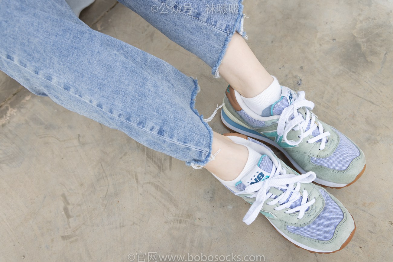 图片[31]-[BoBoSocks袜啵啵]NO.020 熊熊-NB运动鞋、蓝色短棉袜（踩脏）、裸足[150P] – 速更版-美库