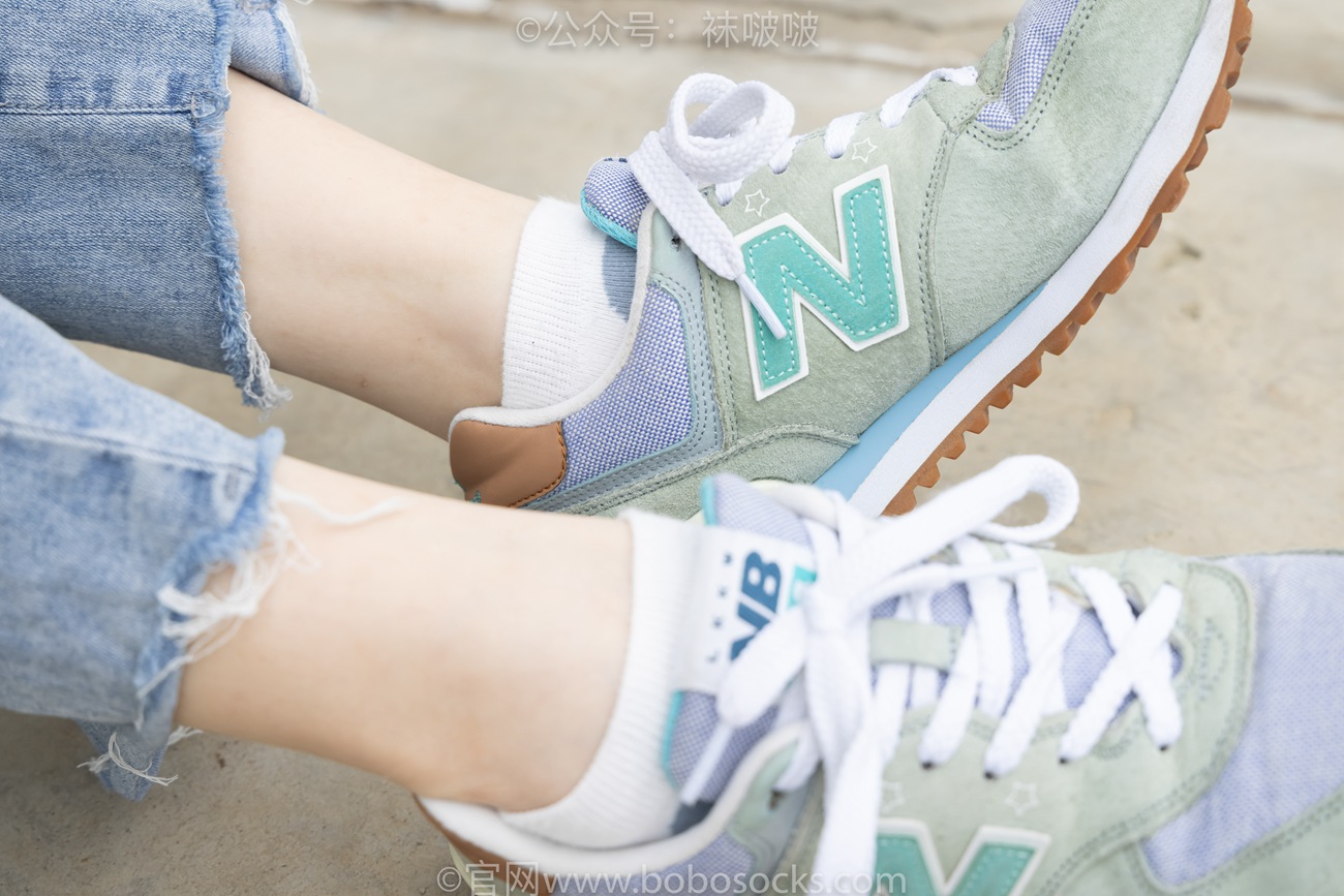 图片[34]-[BoBoSocks袜啵啵]NO.020 熊熊-NB运动鞋、蓝色短棉袜（踩脏）、裸足[150P] – 速更版-美库