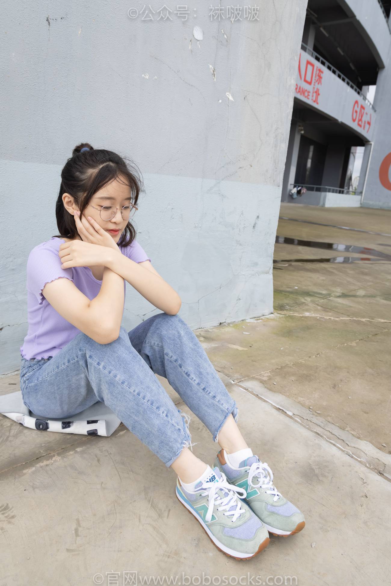 图片[36]-[BoBoSocks袜啵啵]NO.020 熊熊-NB运动鞋、蓝色短棉袜（踩脏）、裸足[150P] – 速更版-美库