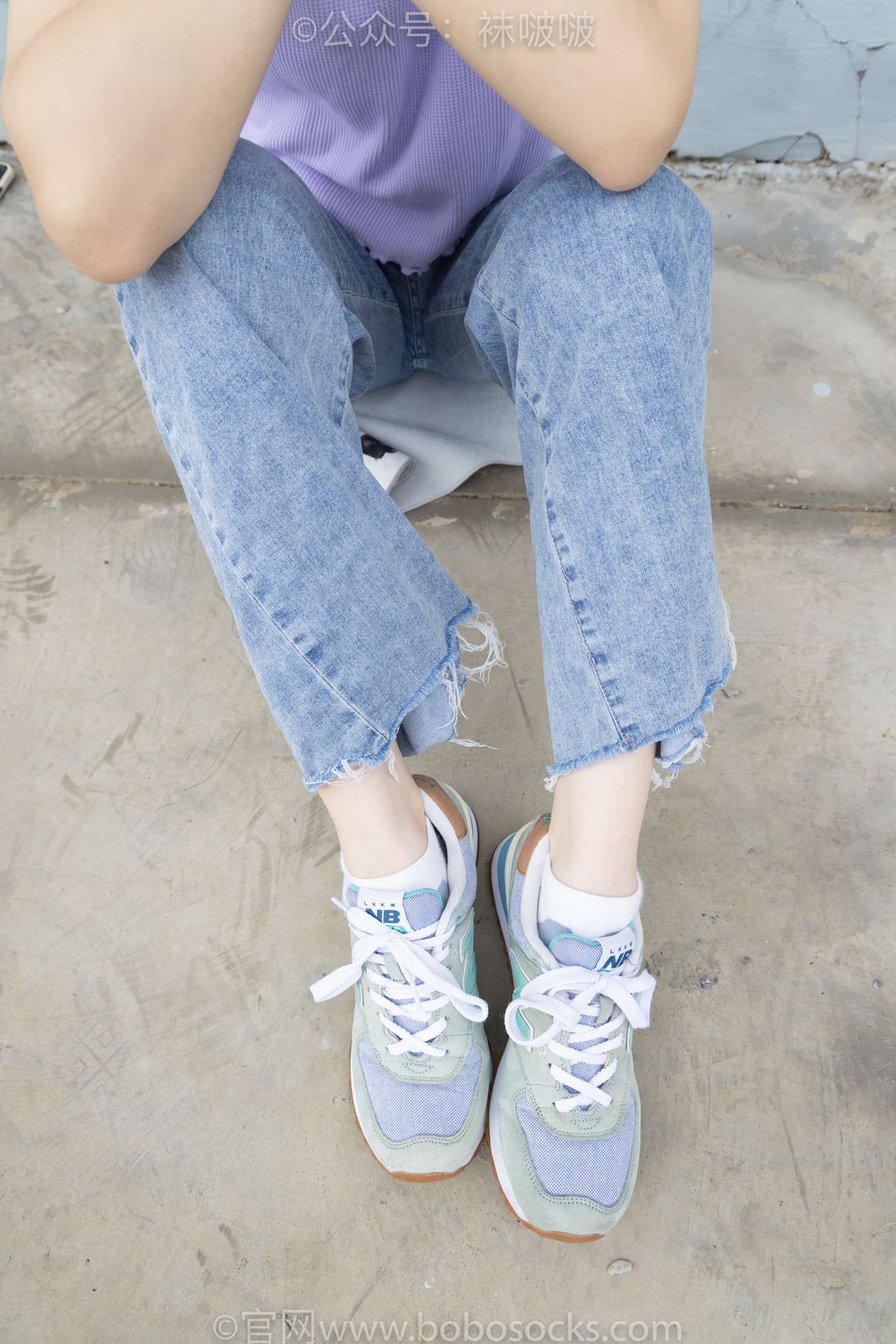图片[37]-[BoBoSocks袜啵啵]NO.020 熊熊-NB运动鞋、蓝色短棉袜（踩脏）、裸足[150P] – 速更版-美库