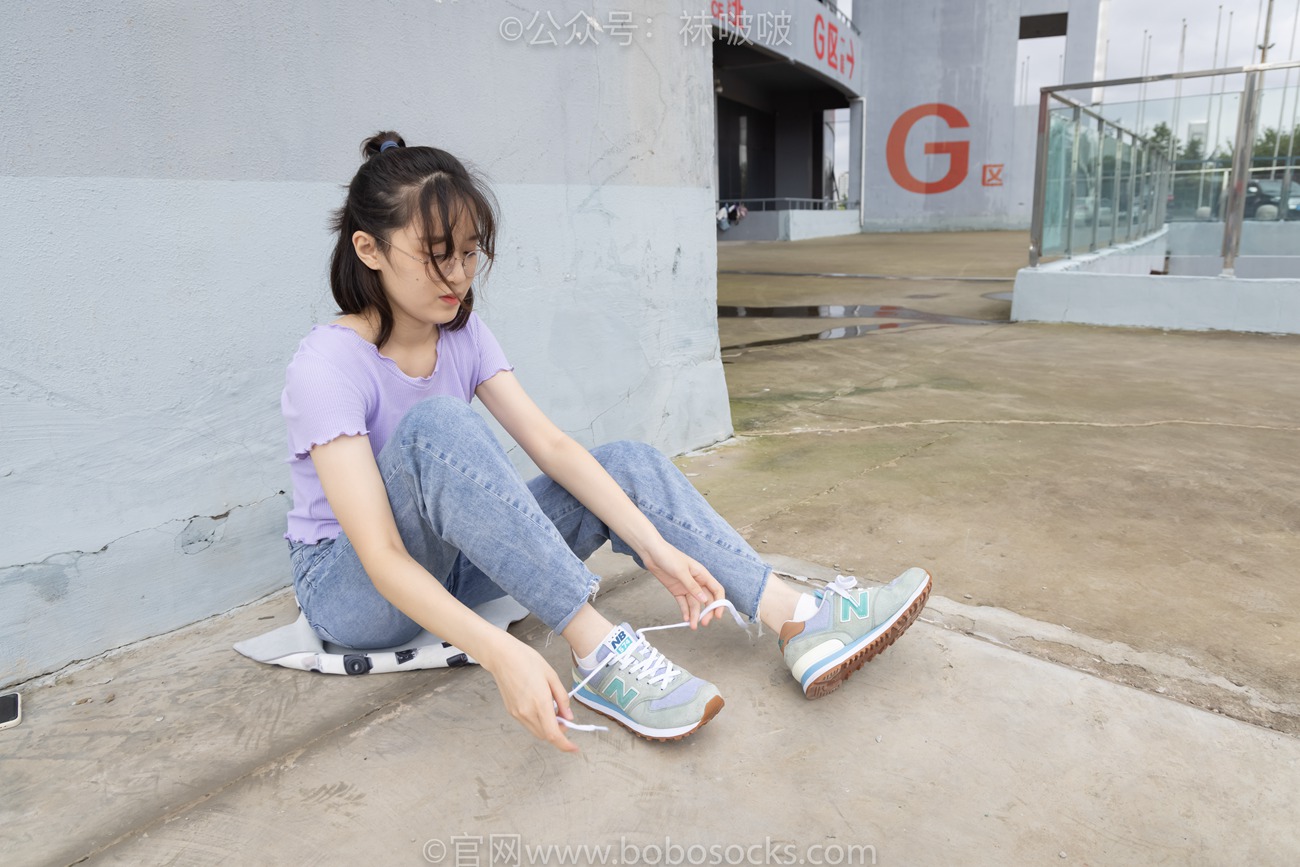 图片[38]-[BoBoSocks袜啵啵]NO.020 熊熊-NB运动鞋、蓝色短棉袜（踩脏）、裸足[150P] – 速更版-美库