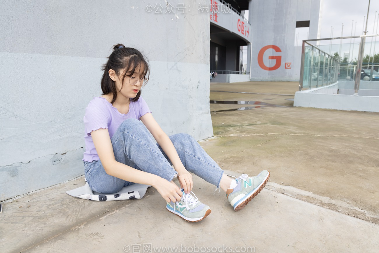 图片[39]-[BoBoSocks袜啵啵]NO.020 熊熊-NB运动鞋、蓝色短棉袜（踩脏）、裸足[150P] – 速更版-美库