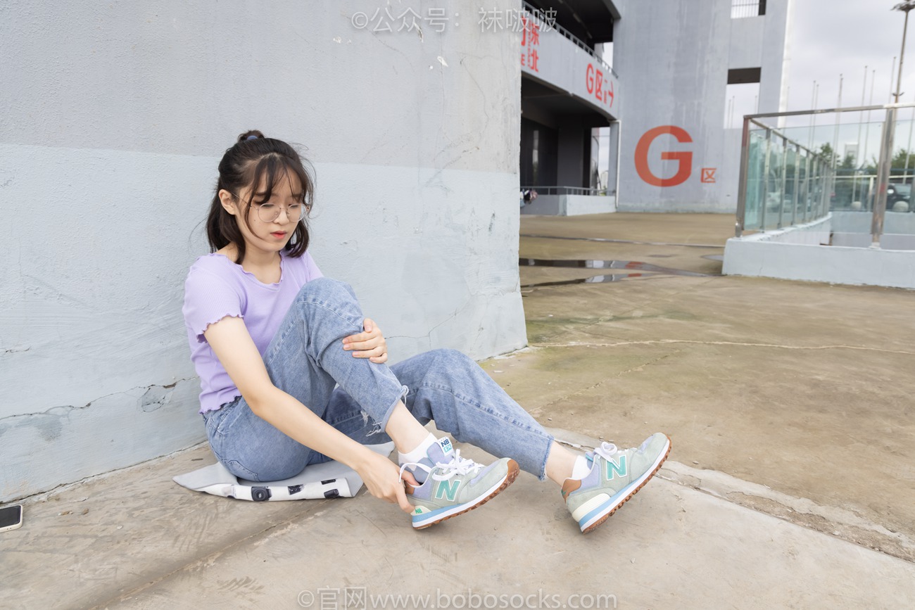图片[42]-[BoBoSocks袜啵啵]NO.020 熊熊-NB运动鞋、蓝色短棉袜（踩脏）、裸足[150P] – 速更版-美库