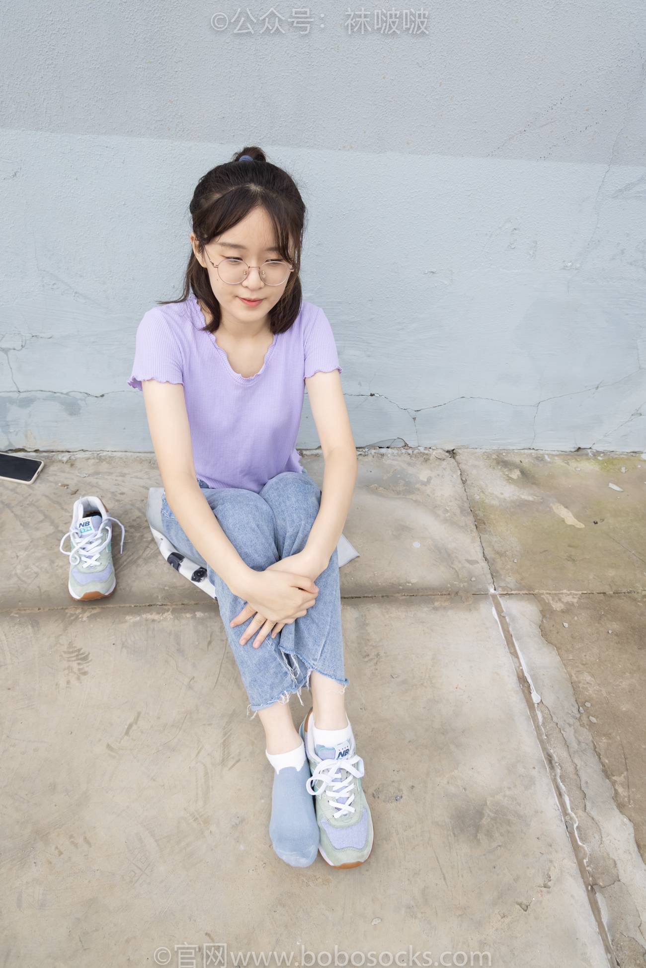 图片[50]-[BoBoSocks袜啵啵]NO.020 熊熊-NB运动鞋、蓝色短棉袜（踩脏）、裸足[150P] – 速更版-美库