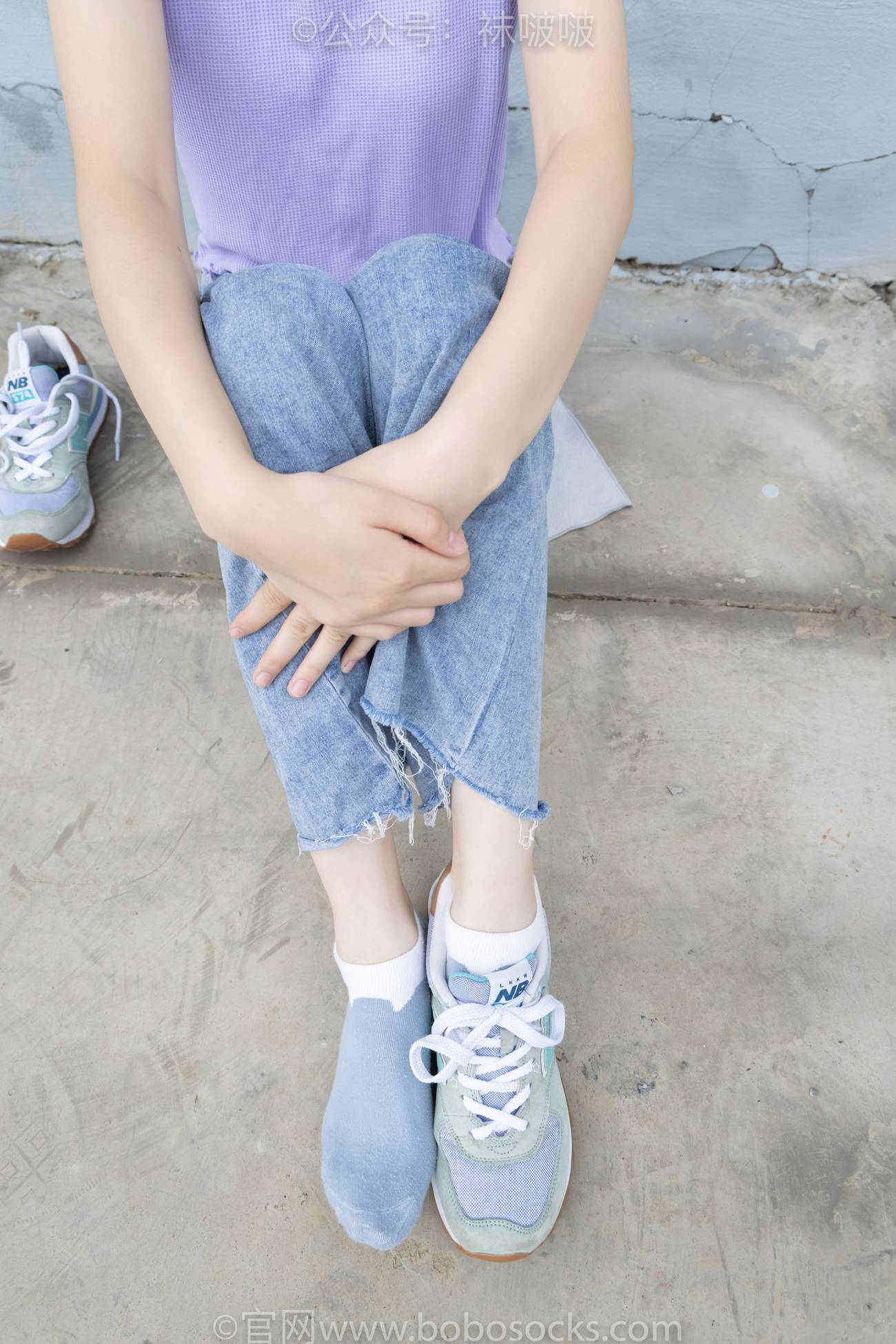 图片[51]-[BoBoSocks袜啵啵]NO.020 熊熊-NB运动鞋、蓝色短棉袜（踩脏）、裸足[150P] – 速更版-美库