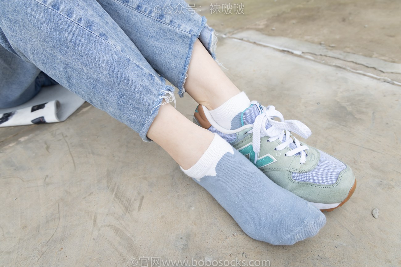 图片[54]-[BoBoSocks袜啵啵]NO.020 熊熊-NB运动鞋、蓝色短棉袜（踩脏）、裸足[150P] – 速更版-美库