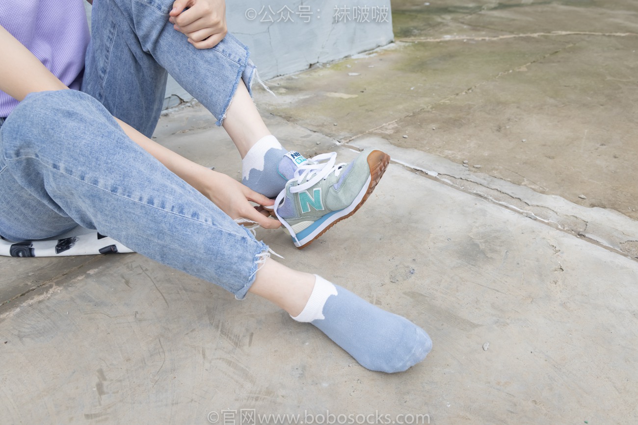 图片[59]-[BoBoSocks袜啵啵]NO.020 熊熊-NB运动鞋、蓝色短棉袜（踩脏）、裸足[150P] – 速更版-美库