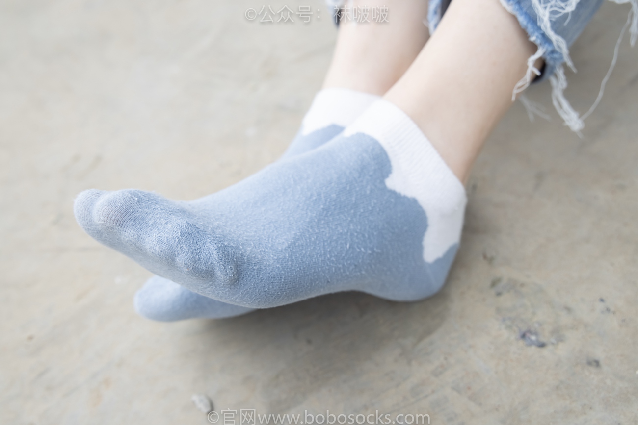 图片[72]-[BoBoSocks袜啵啵]NO.020 熊熊-NB运动鞋、蓝色短棉袜（踩脏）、裸足[150P] – 速更版-美库