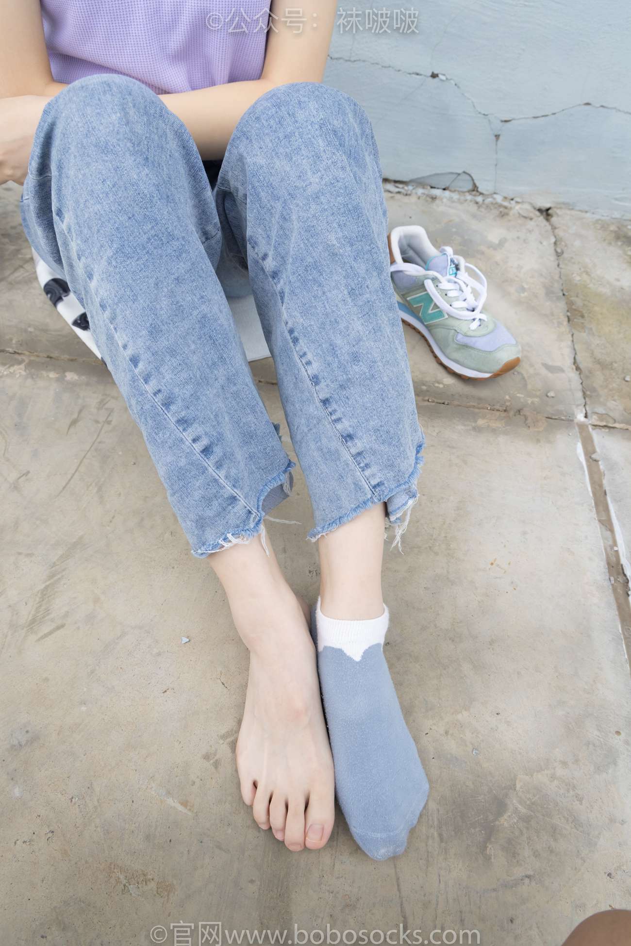 图片[96]-[BoBoSocks袜啵啵]NO.020 熊熊-NB运动鞋、蓝色短棉袜（踩脏）、裸足[150P] – 速更版-美库