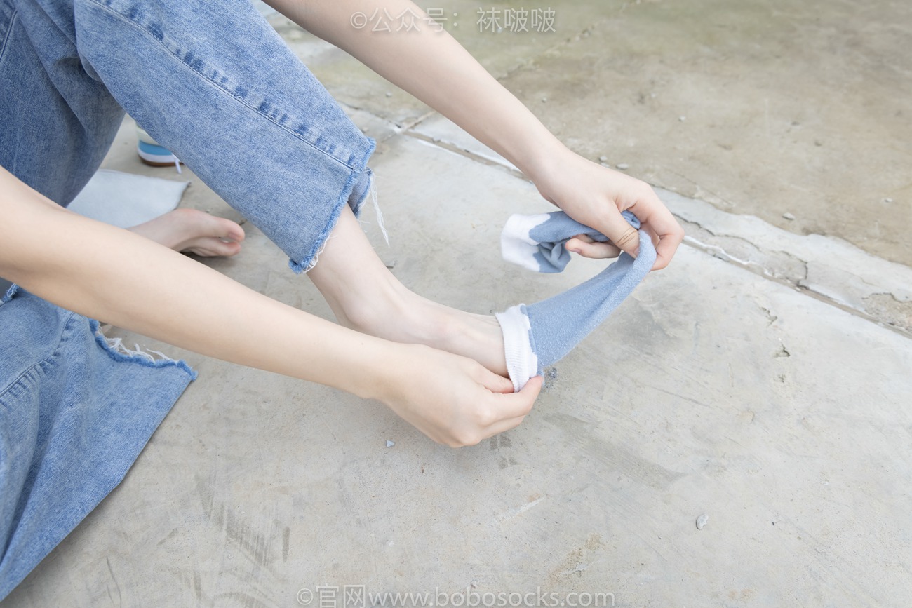 图片[111]-[BoBoSocks袜啵啵]NO.020 熊熊-NB运动鞋、蓝色短棉袜（踩脏）、裸足[150P] – 速更版-美库