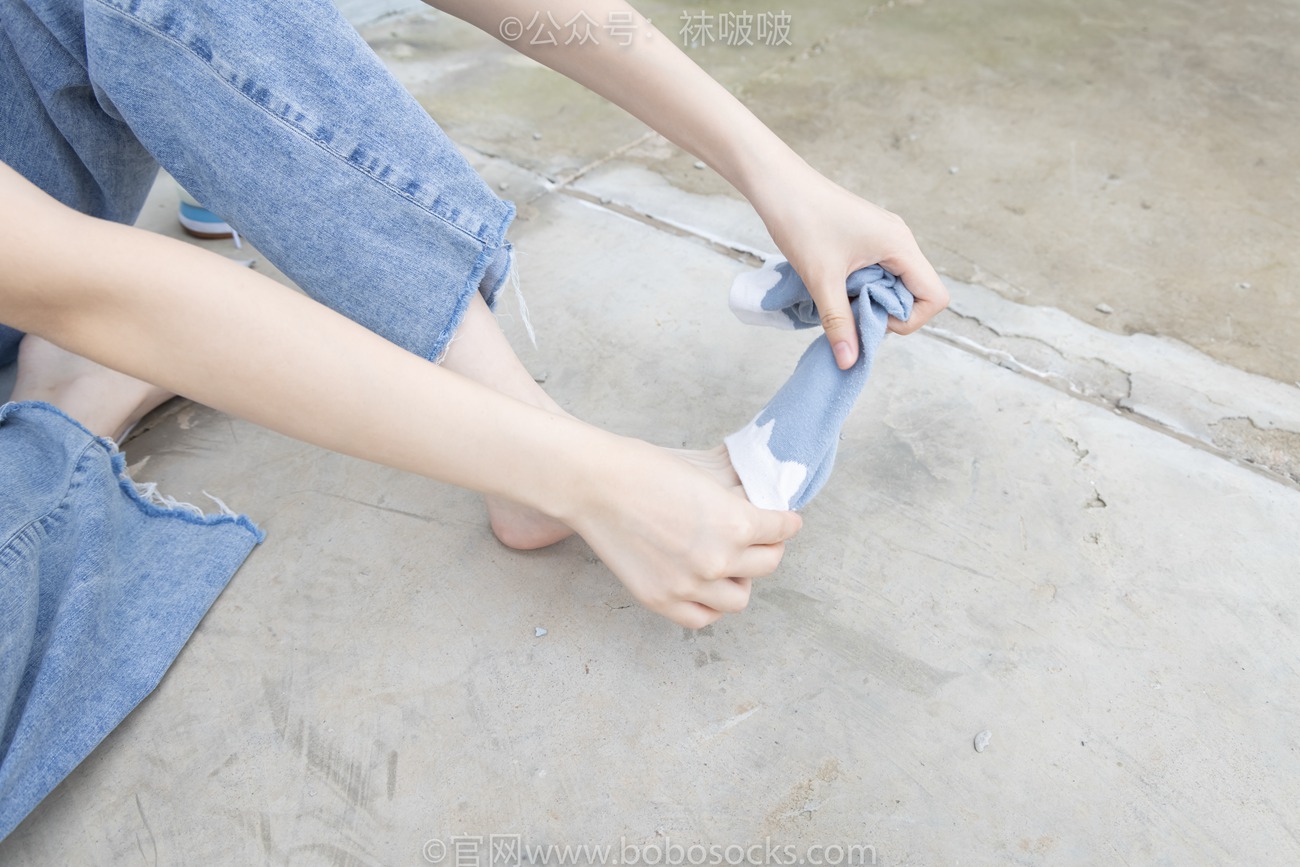 图片[112]-[BoBoSocks袜啵啵]NO.020 熊熊-NB运动鞋、蓝色短棉袜（踩脏）、裸足[150P] – 速更版-美库
