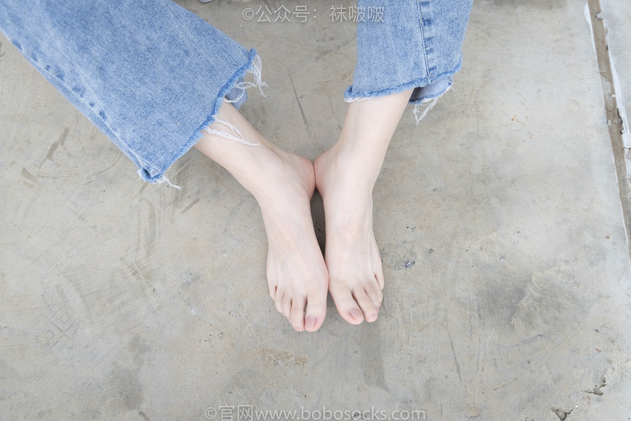 图片[115]-[BoBoSocks袜啵啵]NO.020 熊熊-NB运动鞋、蓝色短棉袜（踩脏）、裸足[150P] – 速更版-美库