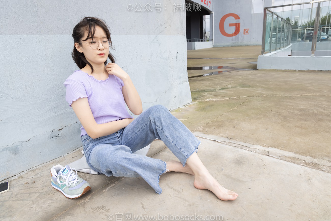 图片[132]-[BoBoSocks袜啵啵]NO.020 熊熊-NB运动鞋、蓝色短棉袜（踩脏）、裸足[150P] – 速更版-美库