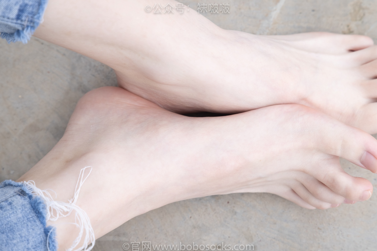 图片[134]-[BoBoSocks袜啵啵]NO.020 熊熊-NB运动鞋、蓝色短棉袜（踩脏）、裸足[150P] – 速更版-美库