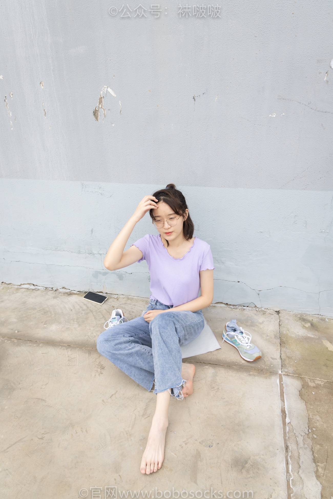 图片[137]-[BoBoSocks袜啵啵]NO.020 熊熊-NB运动鞋、蓝色短棉袜（踩脏）、裸足[150P] – 速更版-美库