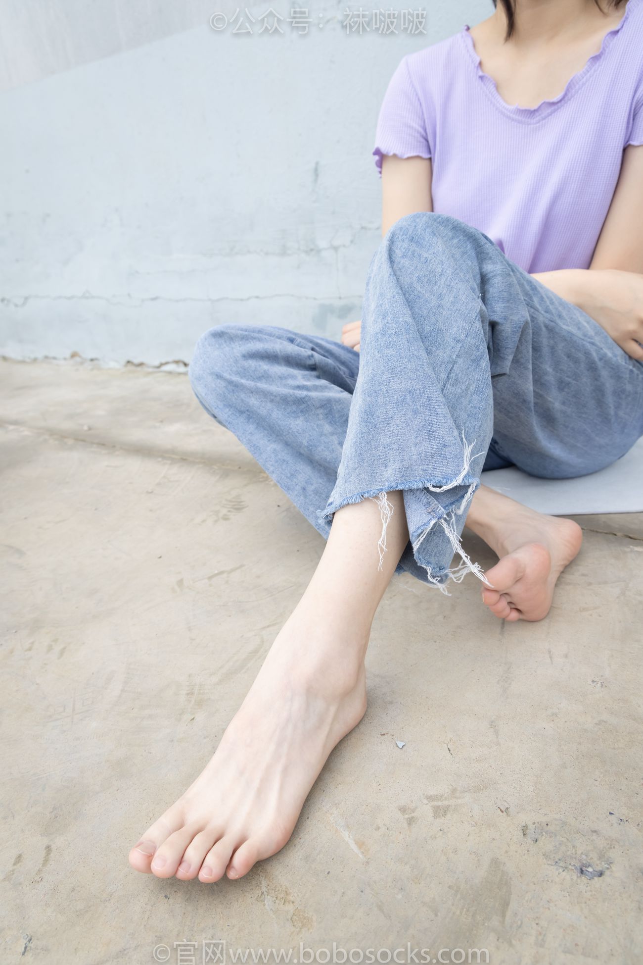 图片[139]-[BoBoSocks袜啵啵]NO.020 熊熊-NB运动鞋、蓝色短棉袜（踩脏）、裸足[150P] – 速更版-美库