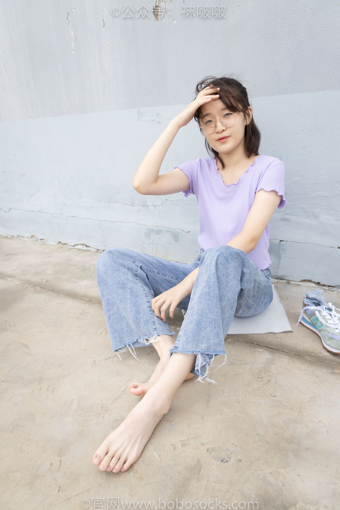 图片[141]-[BoBoSocks袜啵啵]NO.020 熊熊-NB运动鞋、蓝色短棉袜（踩脏）、裸足[150P] – 速更版-美库