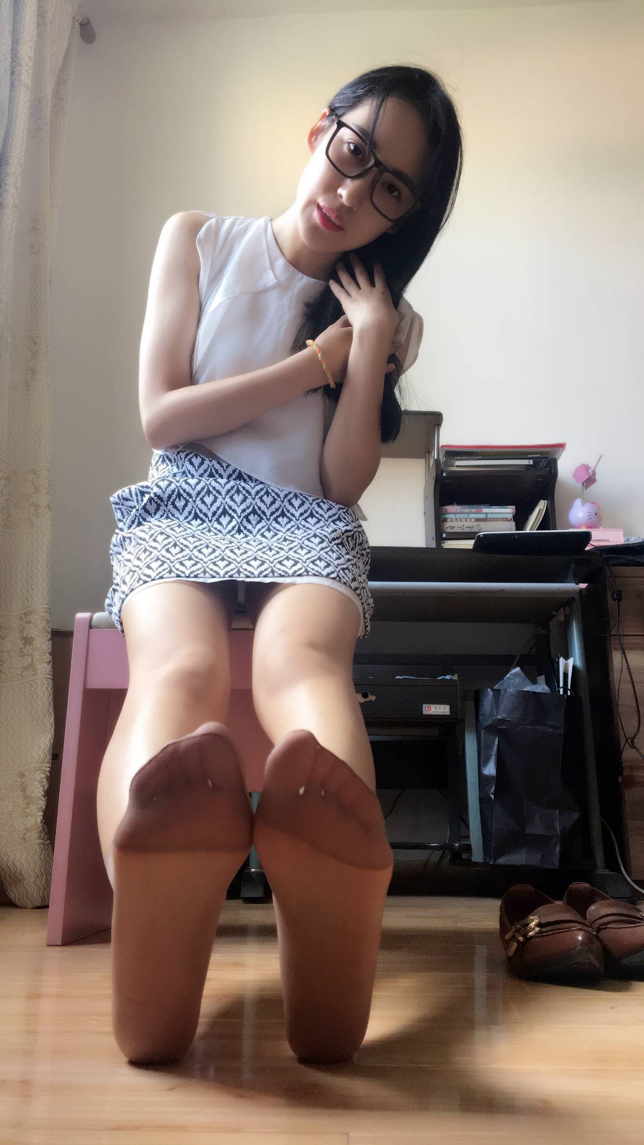 图片[18]-学妹校园寝室短丝系列029期 牛牛[85P] – 速更版-美库