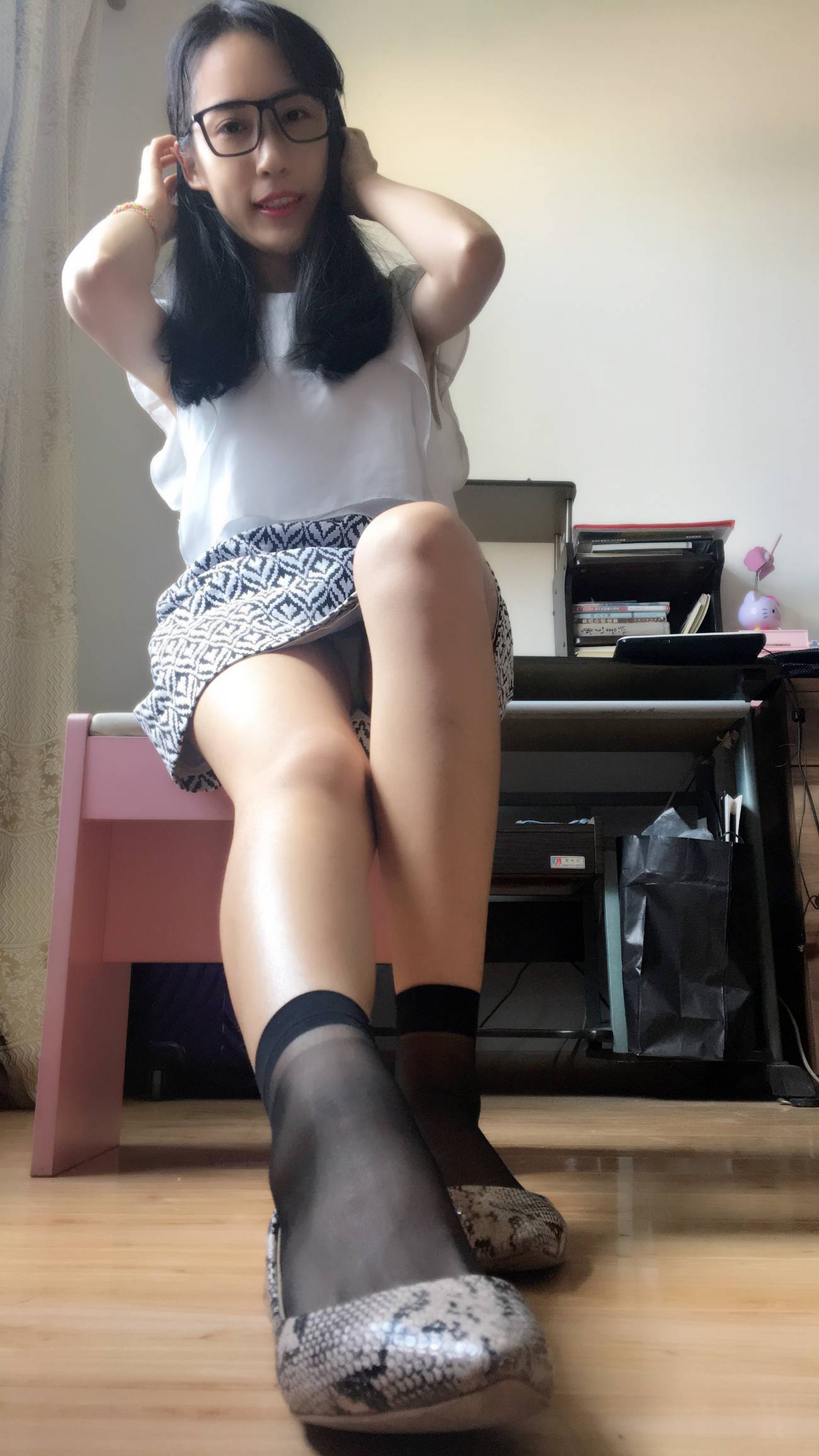 图片[34]-学妹校园寝室短丝系列029期 牛牛[85P] – 速更版-美库