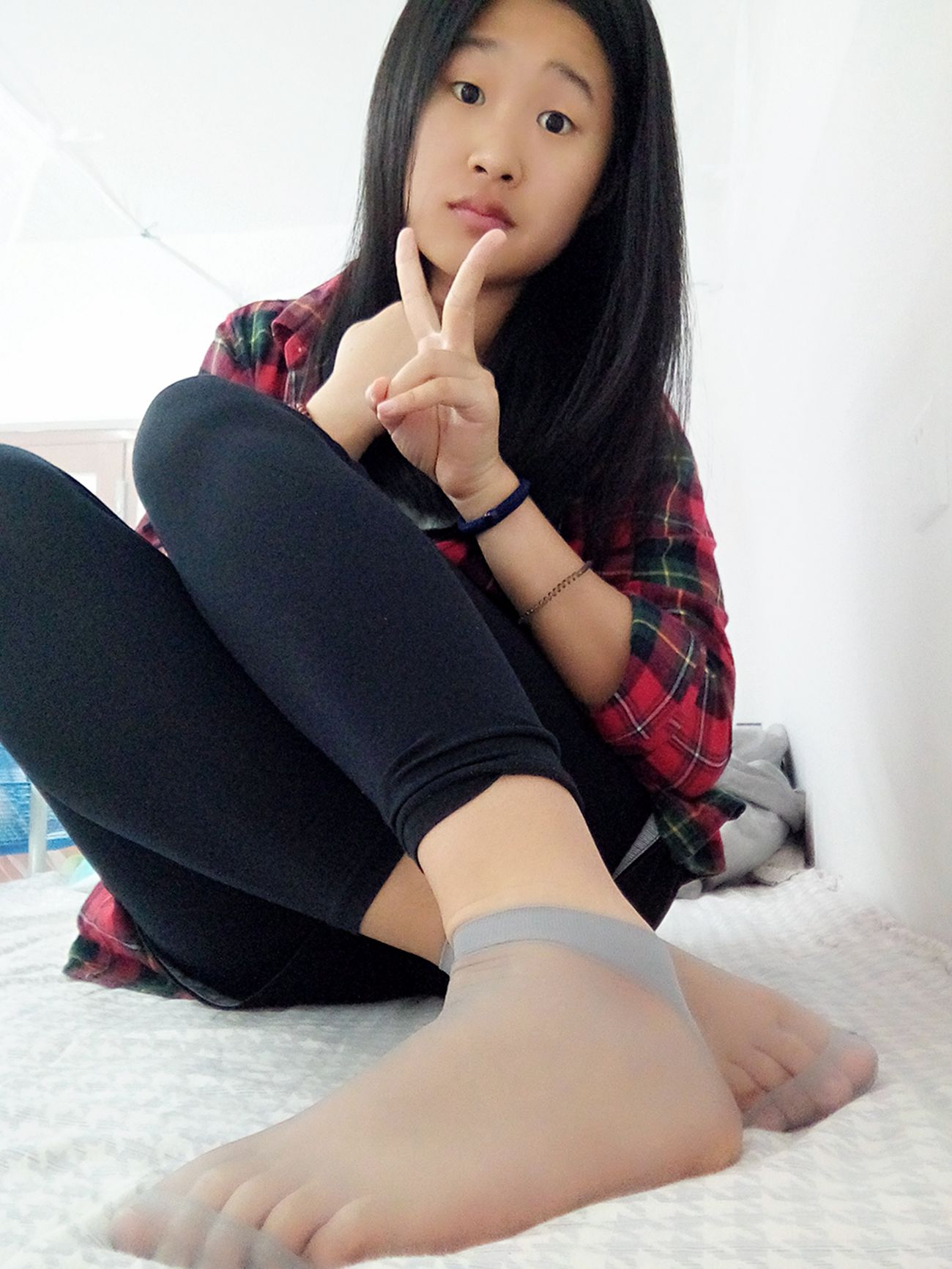 图片[17]-学妹校园寝室短丝系列030期 若琳[41P] – 速更版-美库