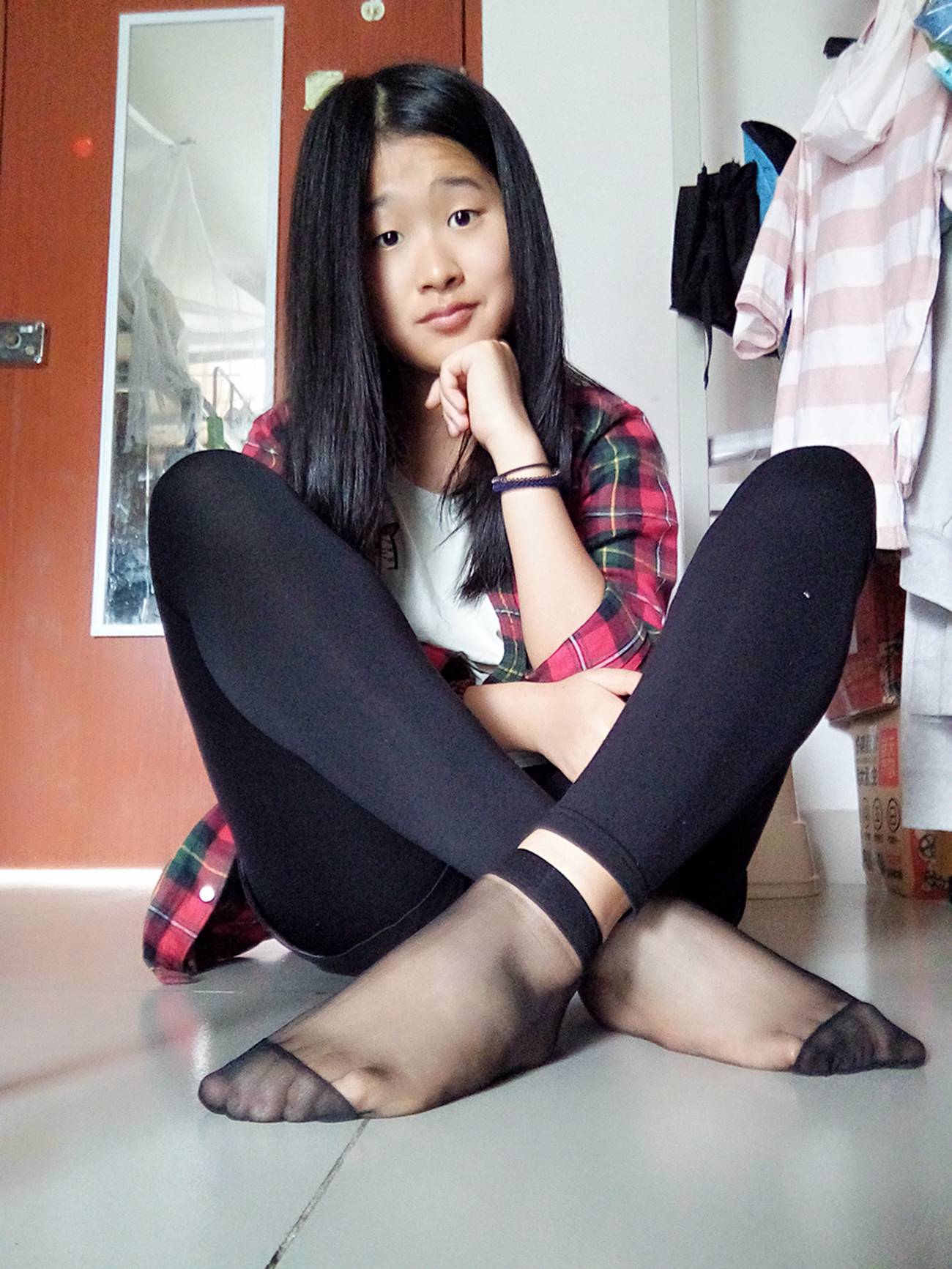 图片[28]-学妹校园寝室短丝系列030期 若琳[41P] – 速更版-美库