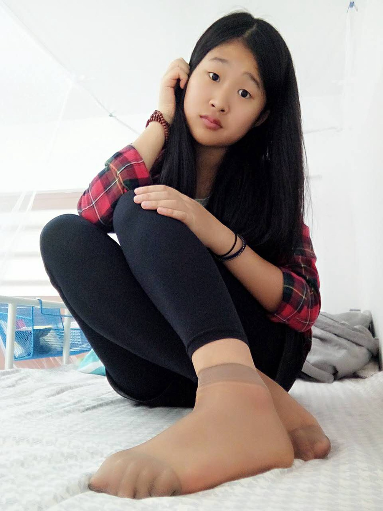 图片[31]-学妹校园寝室短丝系列030期 若琳[41P] – 速更版-美库