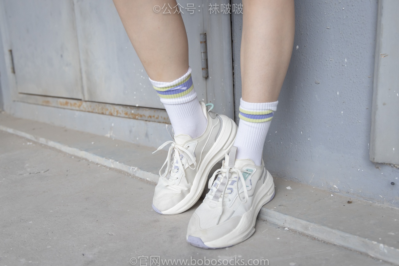 图片[13]-[BoBoSocks袜啵啵]NO.025 熊熊-安踏运动鞋、白色棉袜（踩脏）、裸足[146P] – 速更版-美库