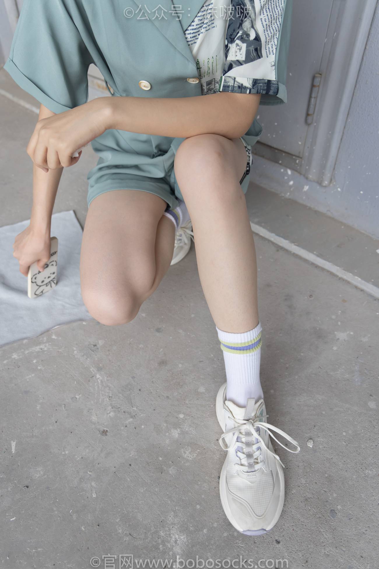 图片[19]-[BoBoSocks袜啵啵]NO.025 熊熊-安踏运动鞋、白色棉袜（踩脏）、裸足[146P] – 速更版-美库