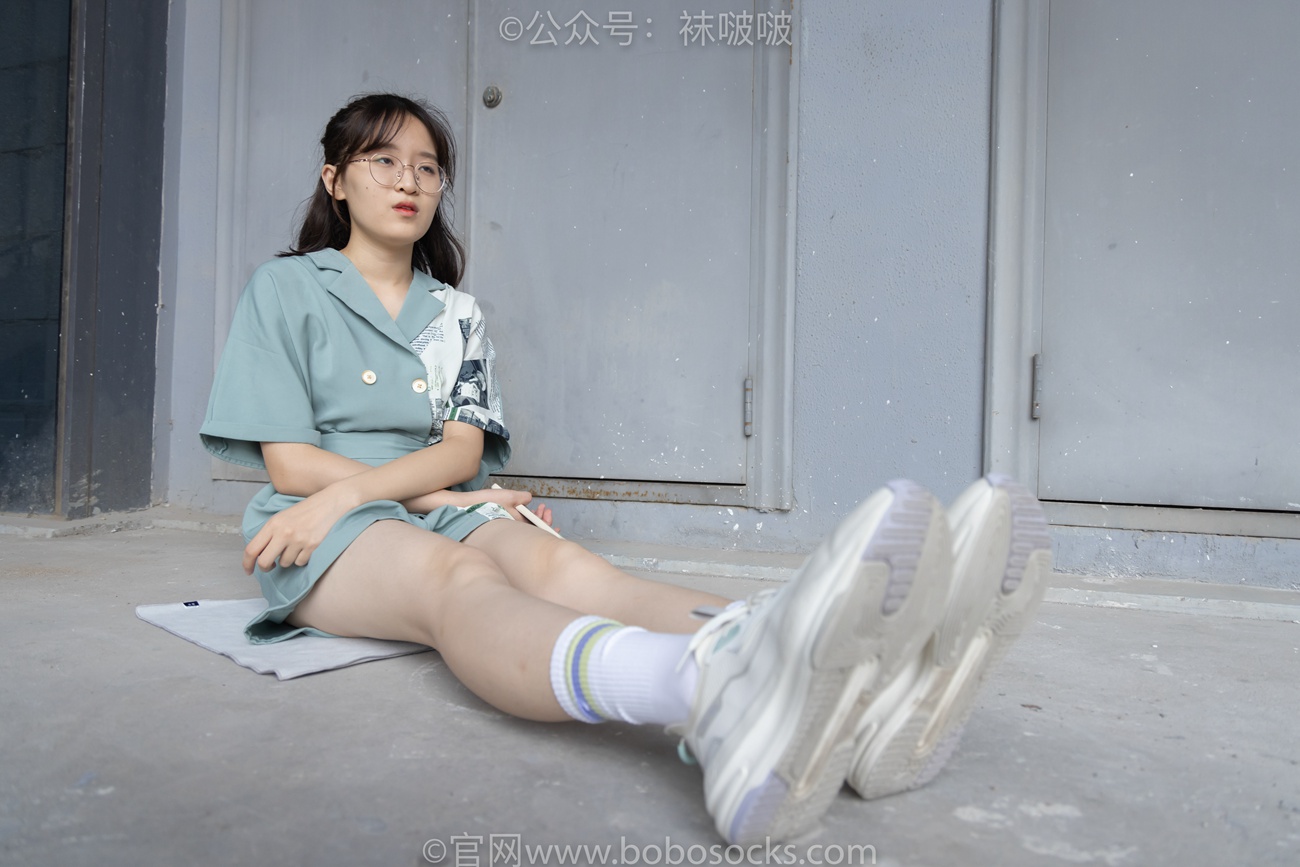 图片[24]-[BoBoSocks袜啵啵]NO.025 熊熊-安踏运动鞋、白色棉袜（踩脏）、裸足[146P] – 速更版-美库