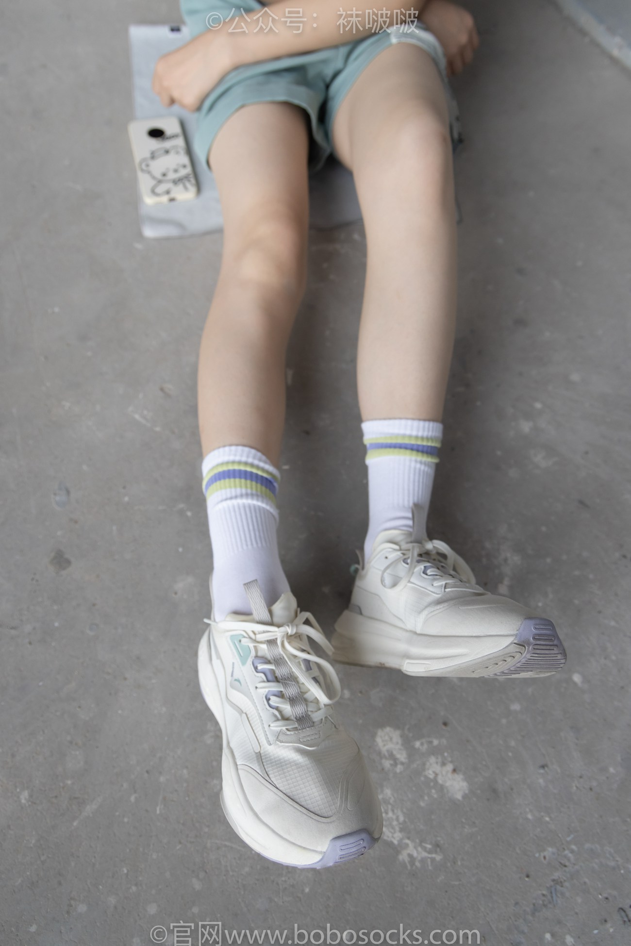 图片[28]-[BoBoSocks袜啵啵]NO.025 熊熊-安踏运动鞋、白色棉袜（踩脏）、裸足[146P] – 速更版-美库