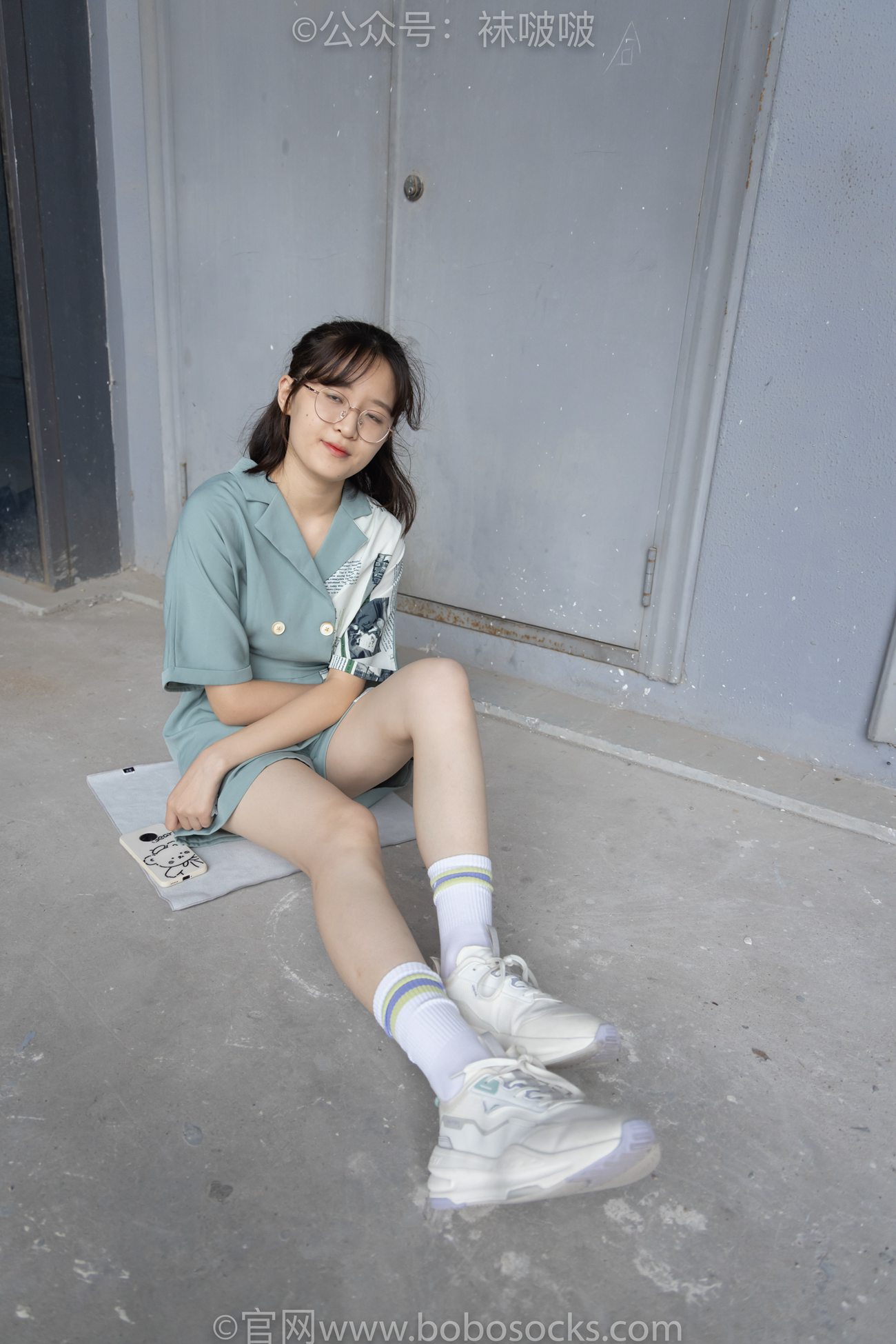 图片[33]-[BoBoSocks袜啵啵]NO.025 熊熊-安踏运动鞋、白色棉袜（踩脏）、裸足[146P] – 速更版-美库