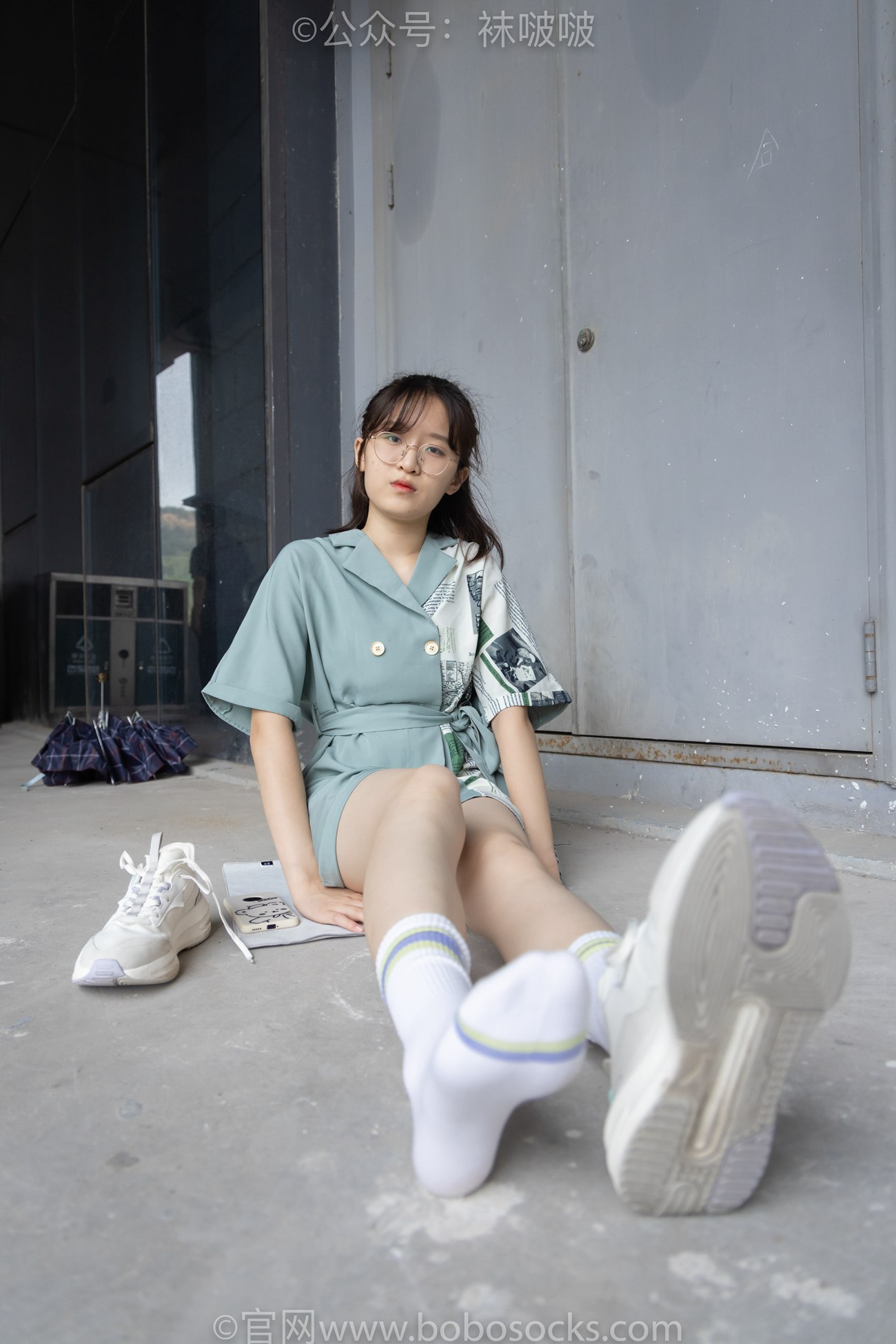 图片[44]-[BoBoSocks袜啵啵]NO.025 熊熊-安踏运动鞋、白色棉袜（踩脏）、裸足[146P] – 速更版-美库