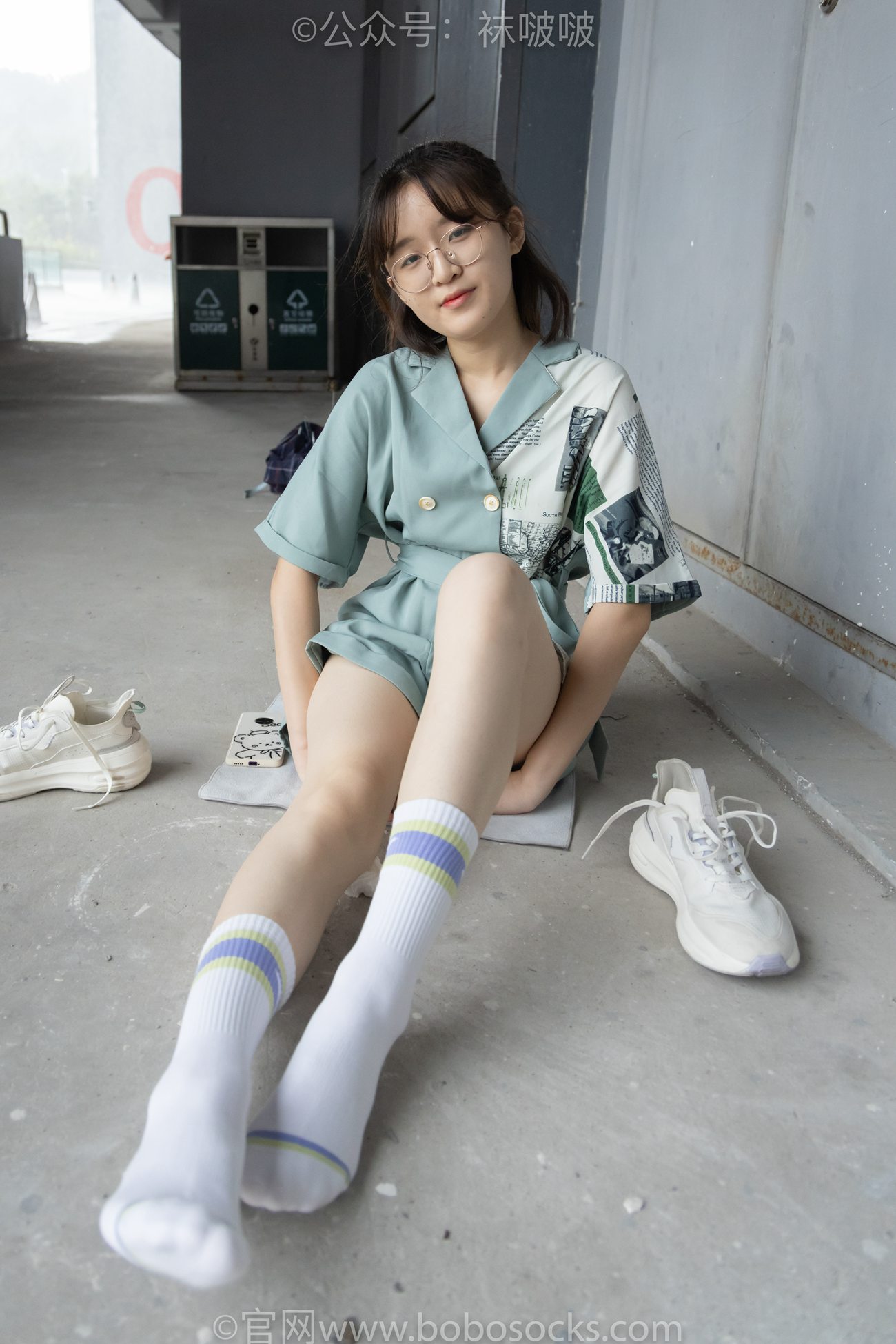 图片[81]-[BoBoSocks袜啵啵]NO.025 熊熊-安踏运动鞋、白色棉袜（踩脏）、裸足[146P] – 速更版-美库