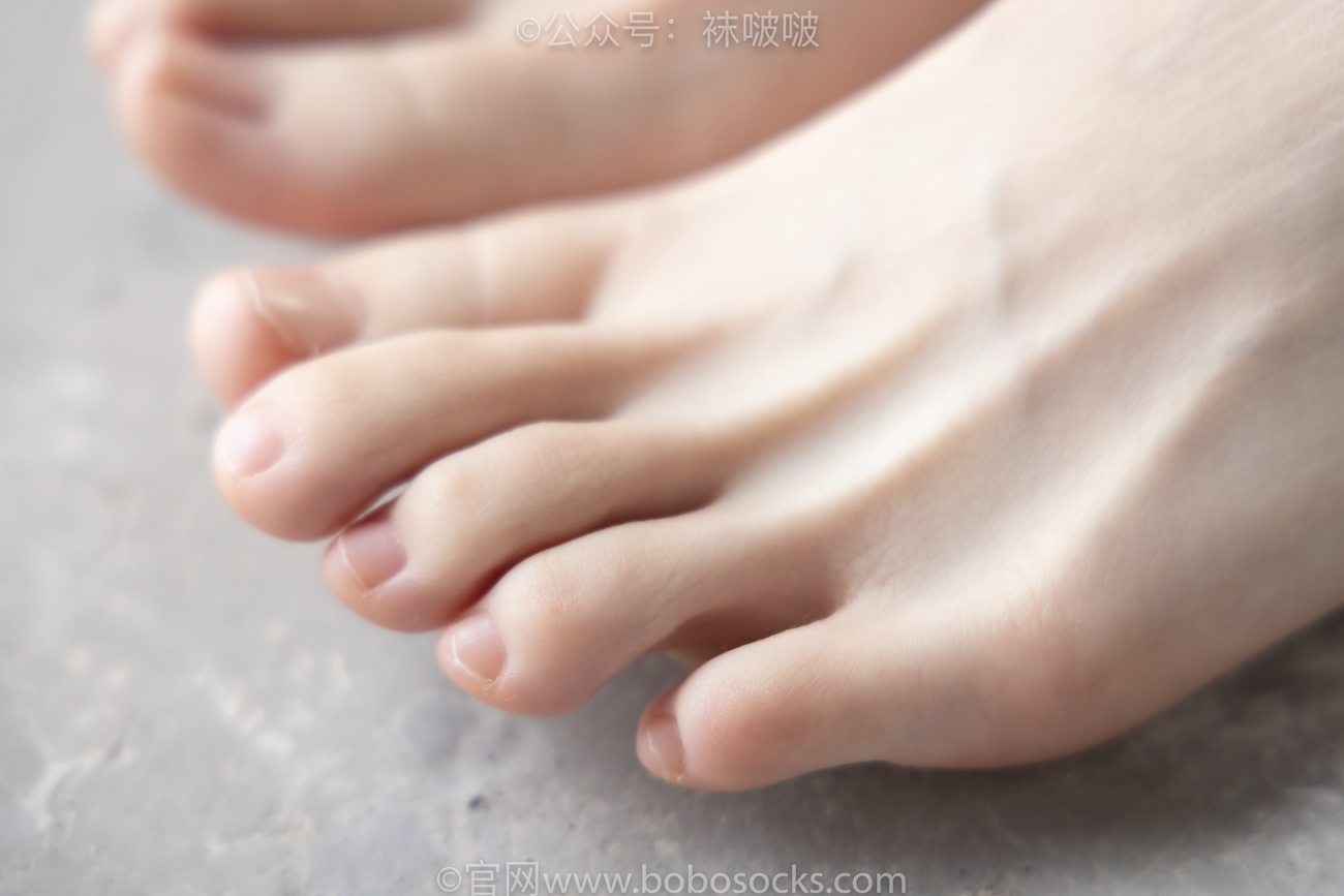 图片[129]-[BoBoSocks袜啵啵]NO.025 熊熊-安踏运动鞋、白色棉袜（踩脏）、裸足[146P] – 速更版-美库