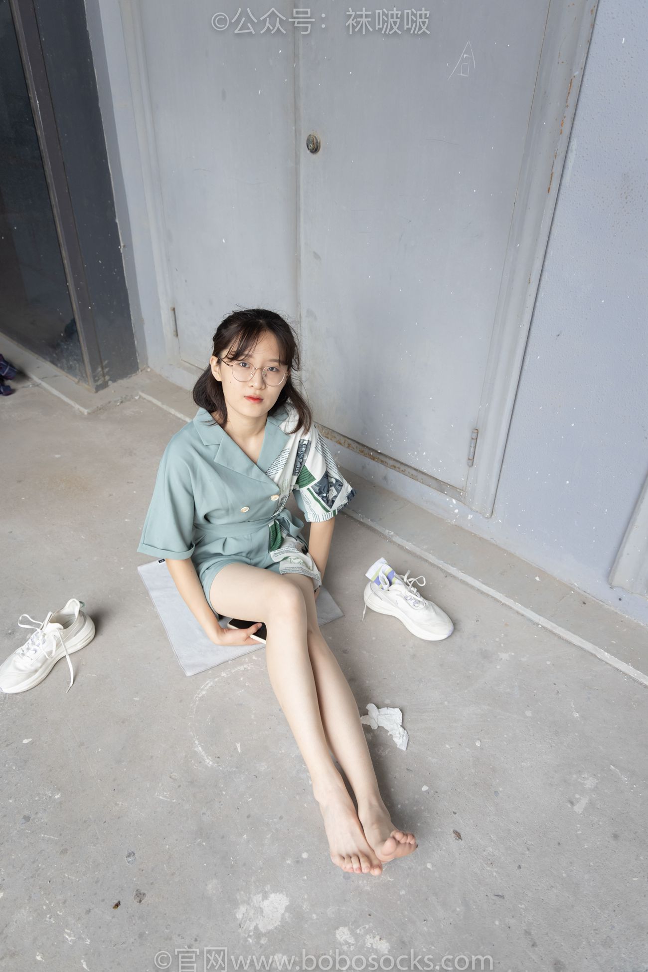 图片[143]-[BoBoSocks袜啵啵]NO.025 熊熊-安踏运动鞋、白色棉袜（踩脏）、裸足[146P] – 速更版-美库
