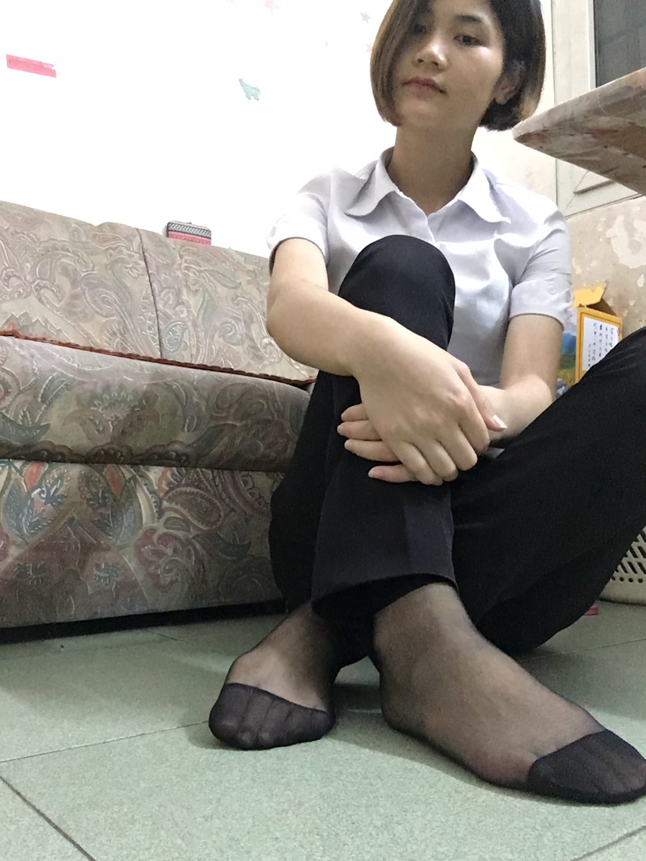 图片[25]-学妹校园寝室短丝系列032期 谭佐婷[40P] – 速更版-美库