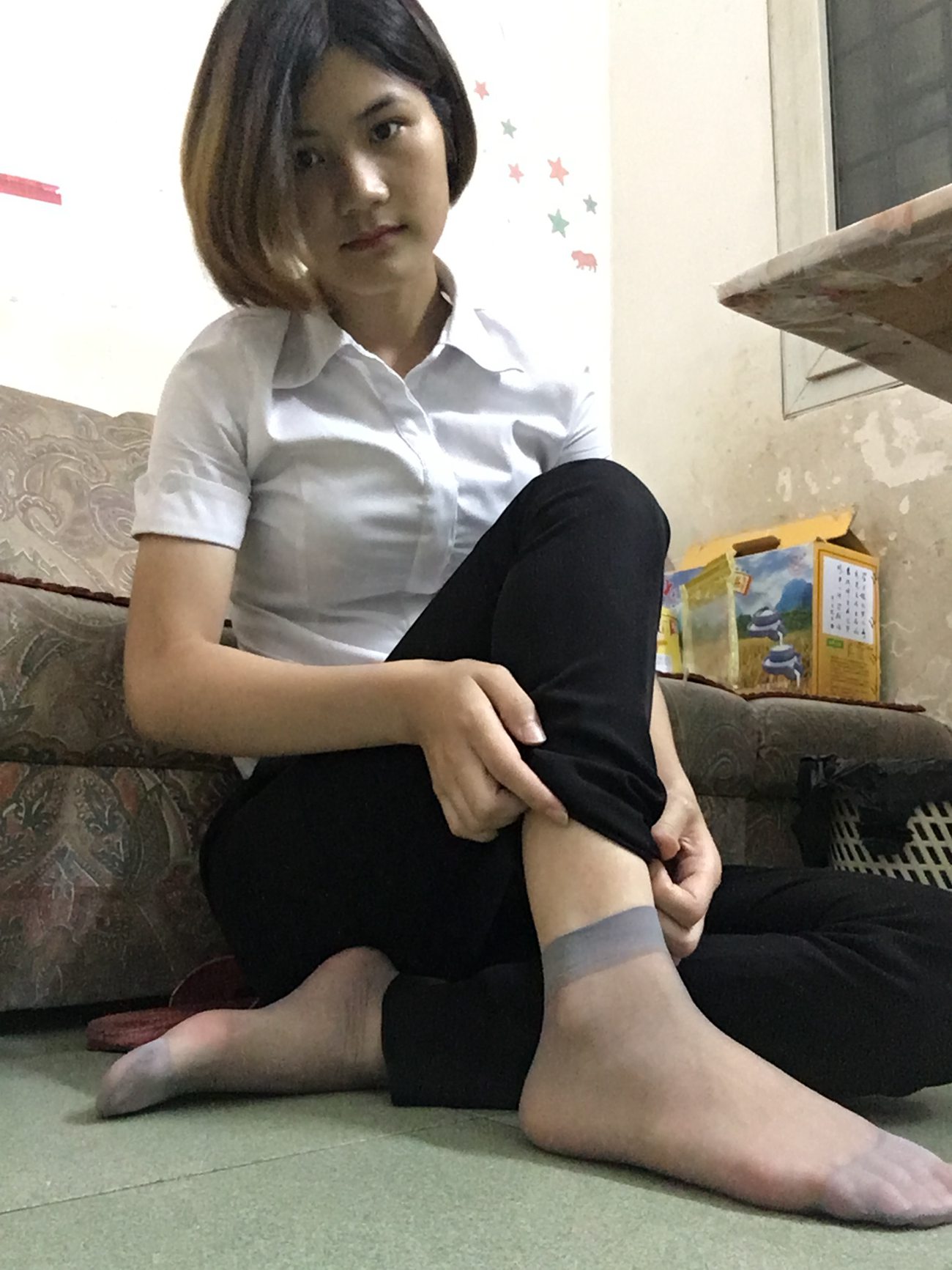 图片[33]-学妹校园寝室短丝系列032期 谭佐婷[40P] – 速更版-美库