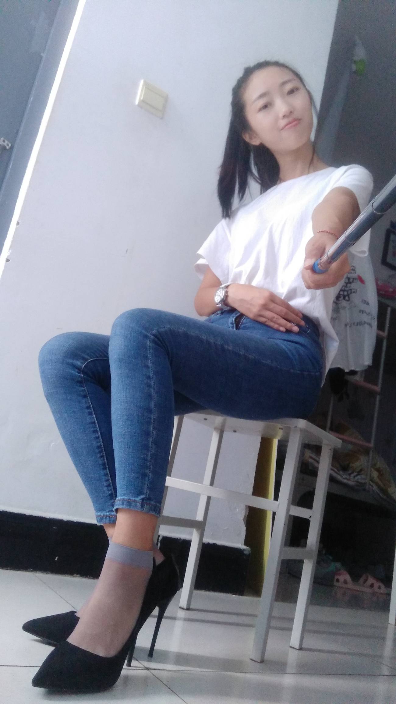 图片[19]-学妹校园寝室短丝系列034期 卫艺[190P] – 速更版-美库