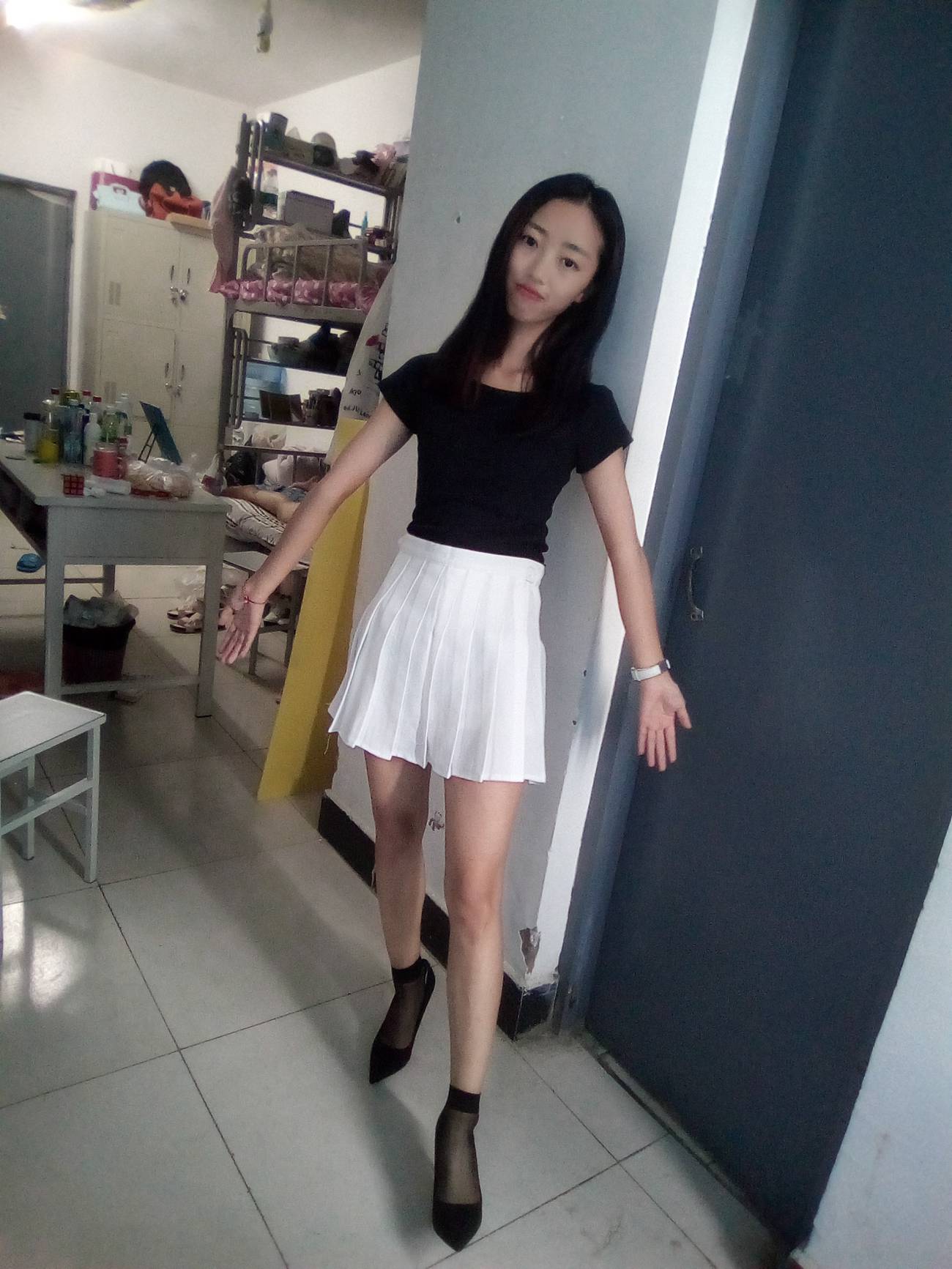 图片[23]-学妹校园寝室短丝系列034期 卫艺[190P] – 速更版-美库