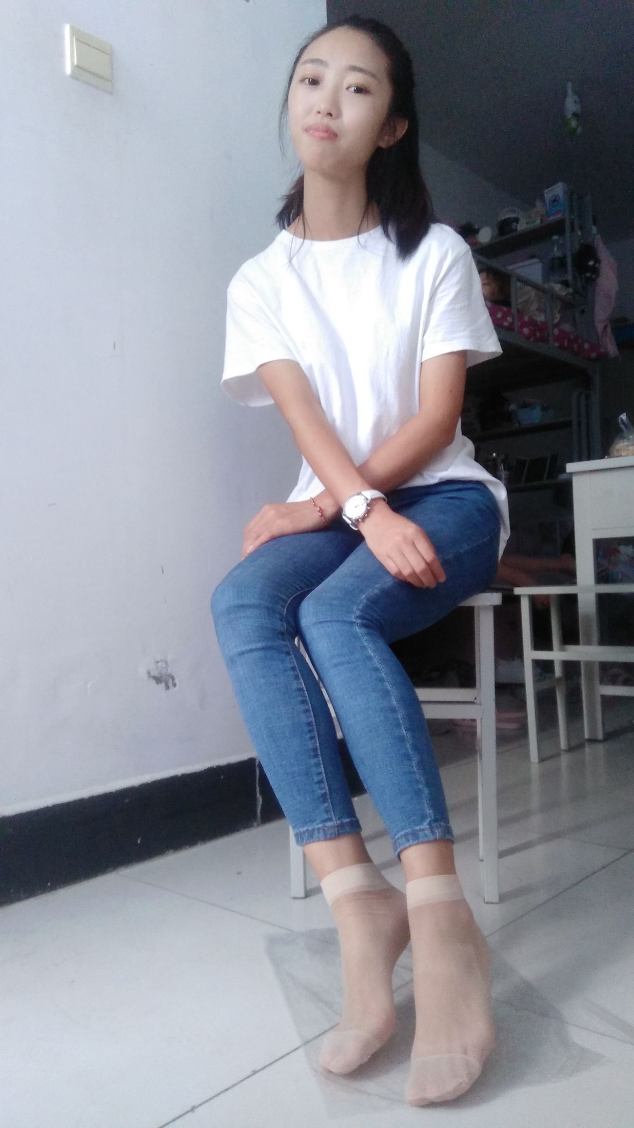 图片[25]-学妹校园寝室短丝系列034期 卫艺[190P] – 速更版-美库