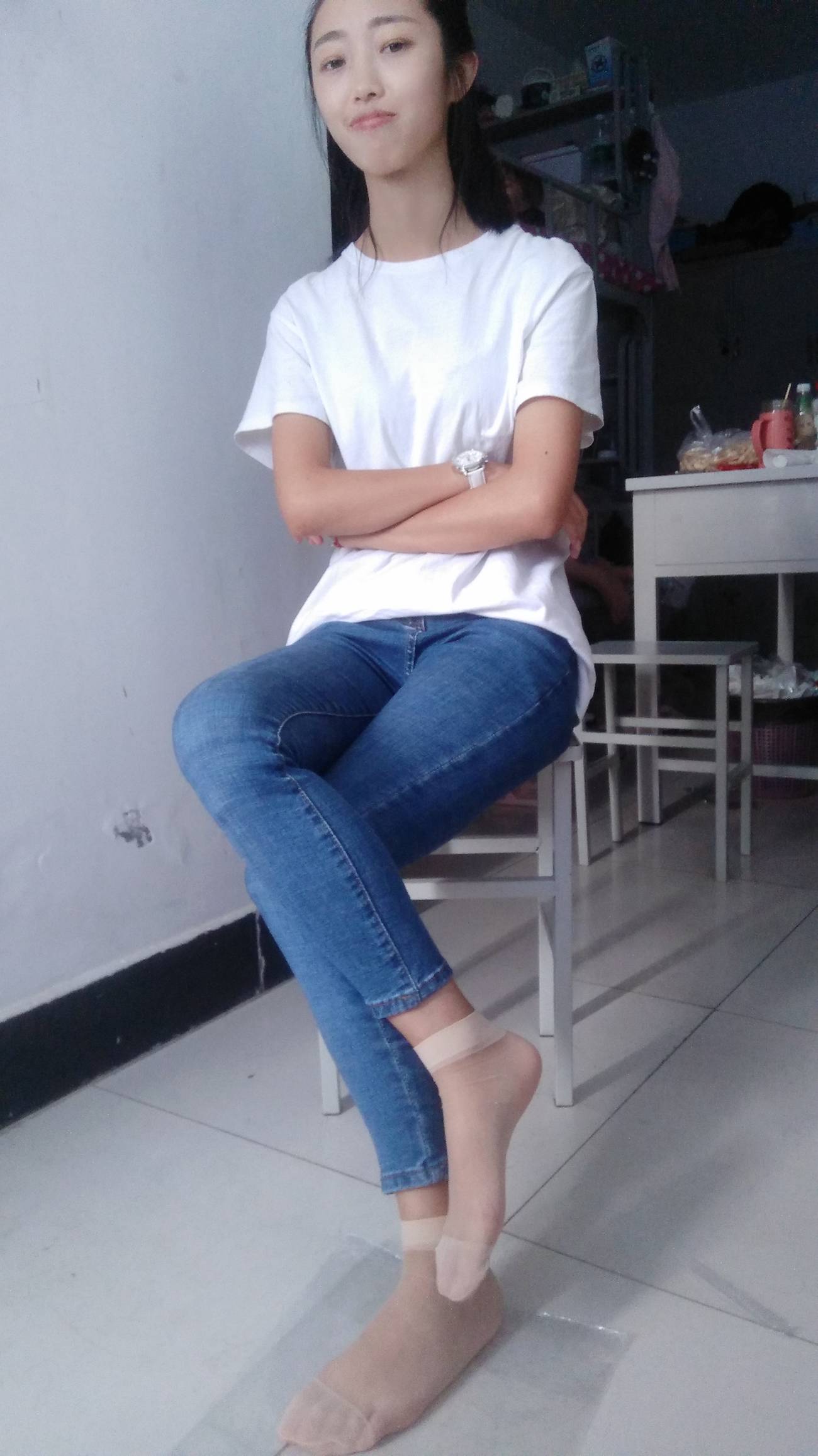 图片[37]-学妹校园寝室短丝系列034期 卫艺[190P] – 速更版-美库