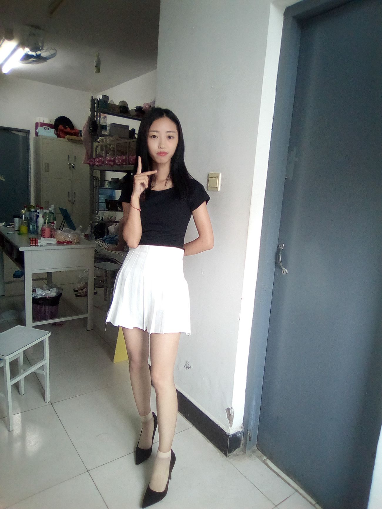 图片[69]-学妹校园寝室短丝系列034期 卫艺[190P] – 速更版-美库