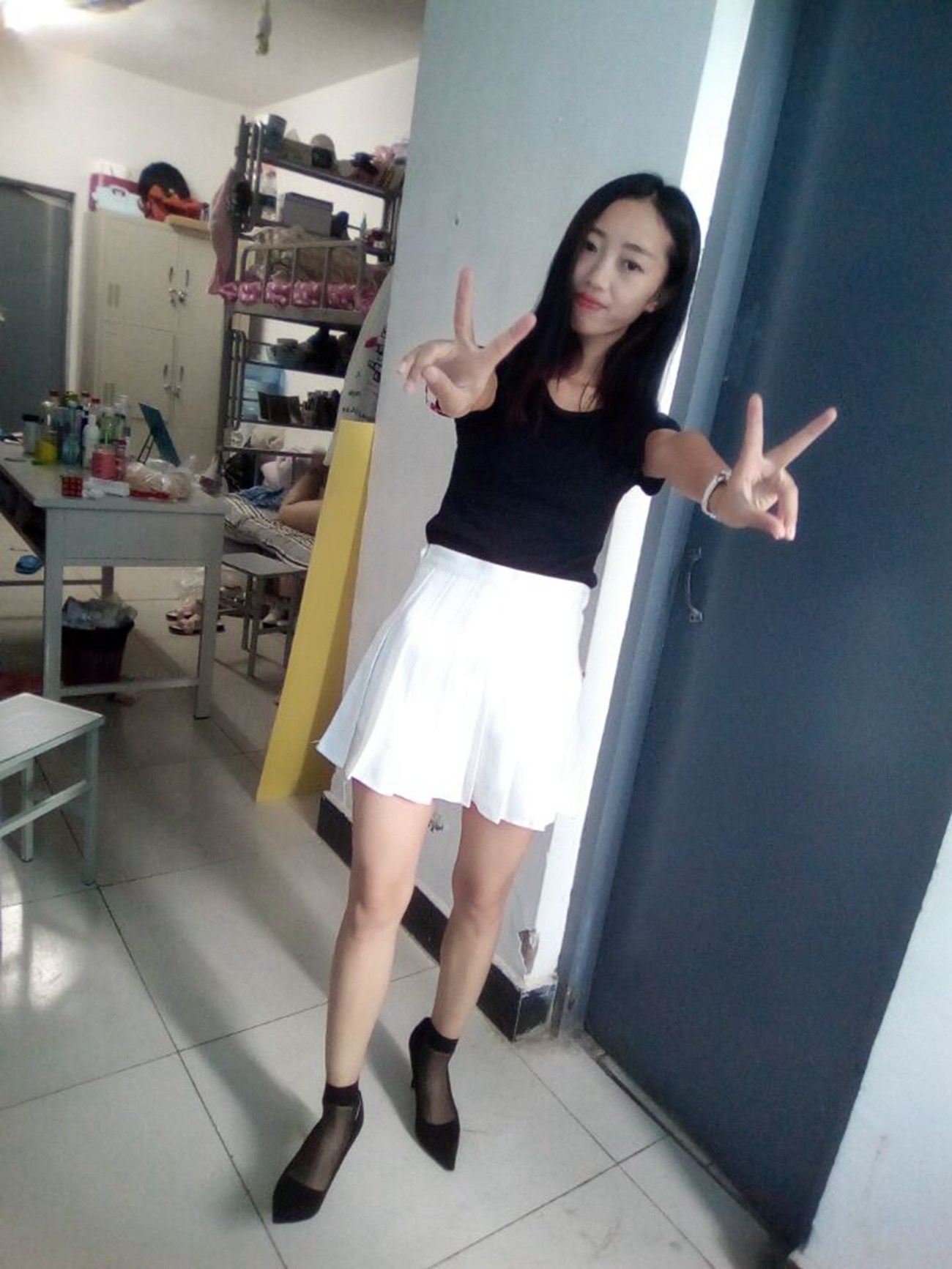 图片[73]-学妹校园寝室短丝系列034期 卫艺[190P] – 速更版-美库