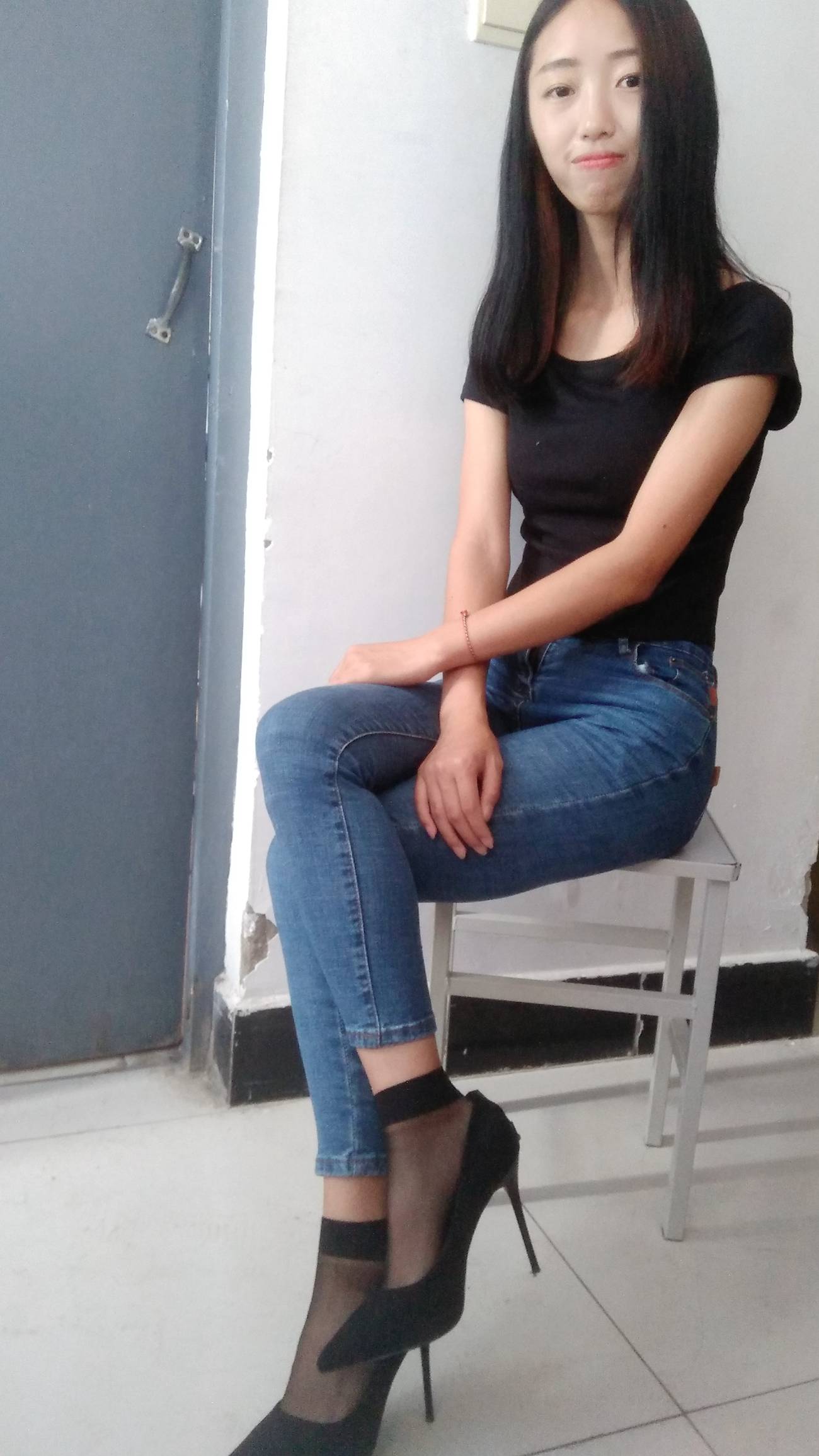 图片[80]-学妹校园寝室短丝系列034期 卫艺[190P] – 速更版-美库