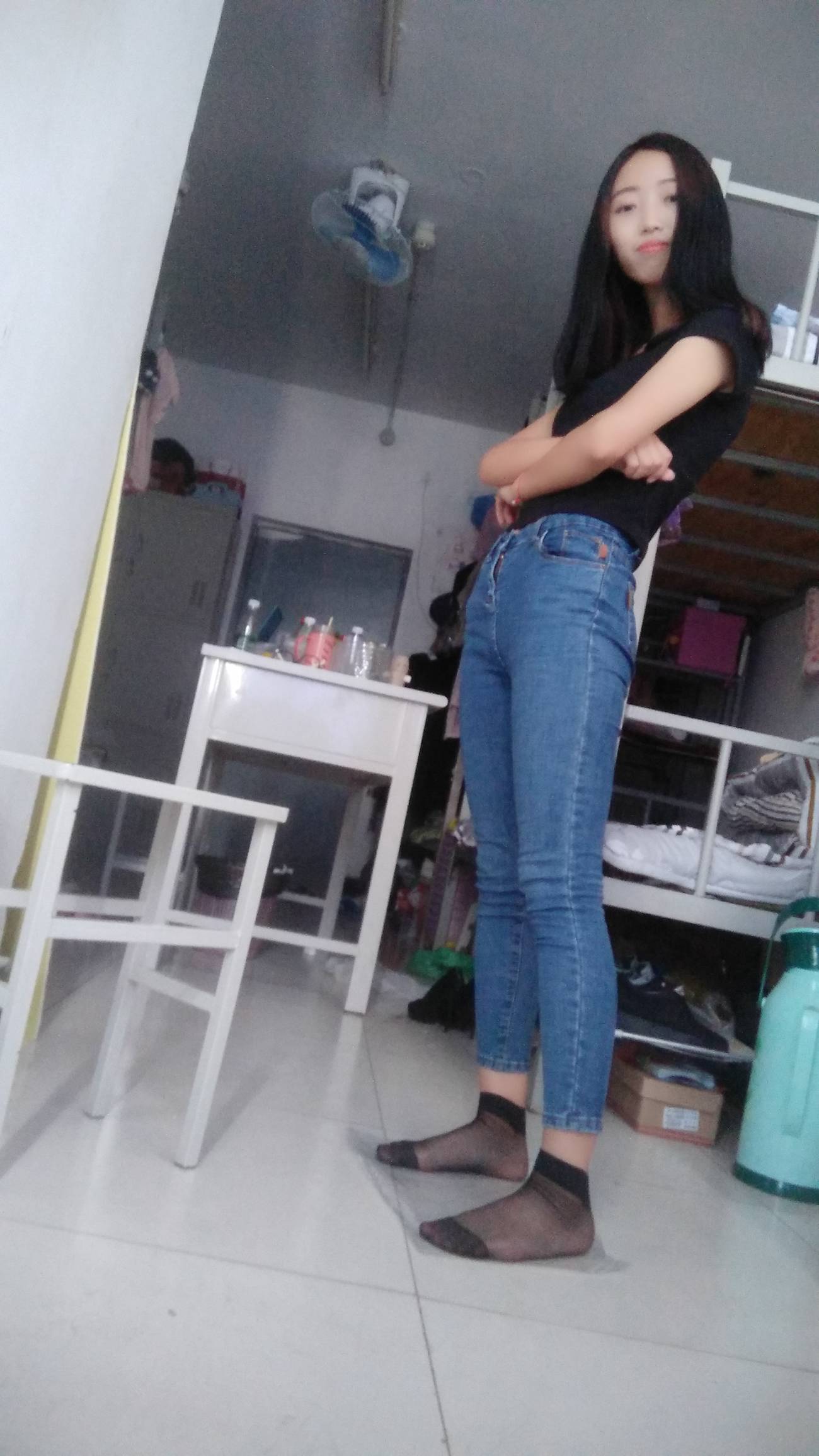 图片[92]-学妹校园寝室短丝系列034期 卫艺[190P] – 速更版-美库